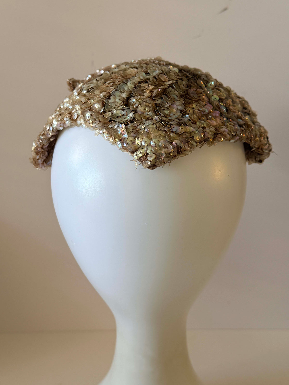 Vintage 1940s Champagne Sequin Half Hat Iridescent Sculptural Curled Loops Bridal Wedding Cocktail Women's Millinery