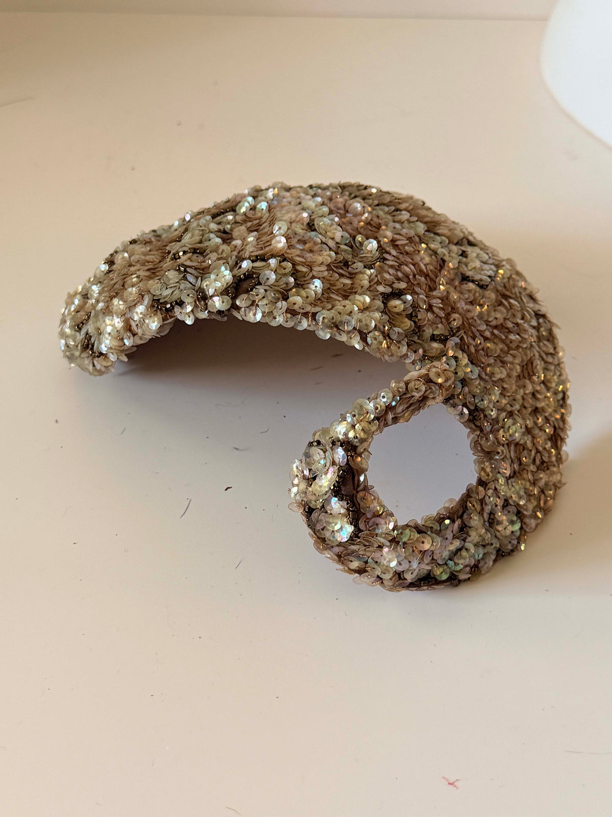 Vintage 1940s Champagne Sequin Half Hat Iridescent Sculptural Curled Loops Bridal Wedding Cocktail Women's Millinery