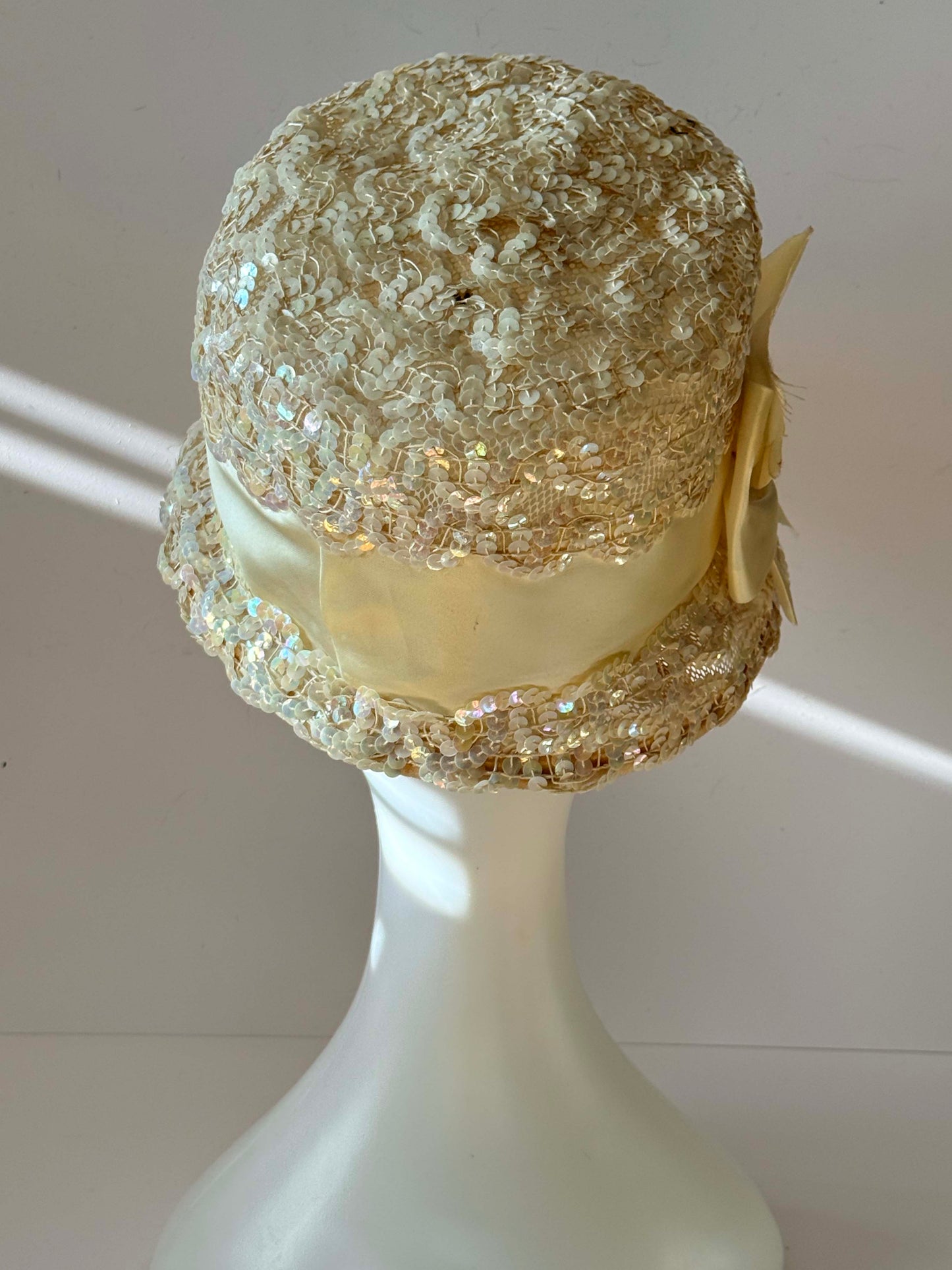 Vintage 1960s Ivory Sequin Lace Bucket Hat – Satin Bow Cocktail Hat