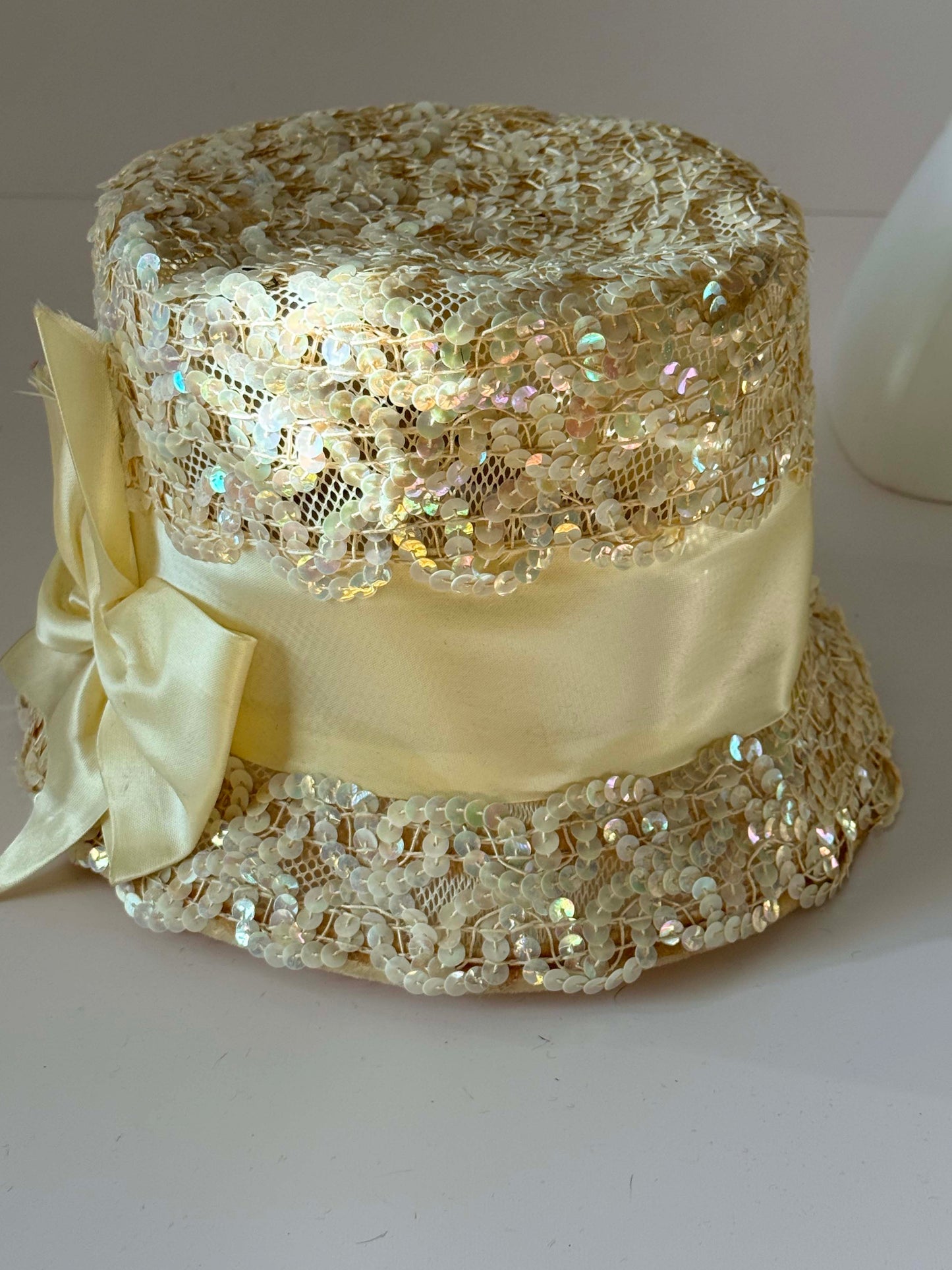 Vintage 1960s Ivory Sequin Lace Bucket Hat – Satin Bow Cocktail Hat
