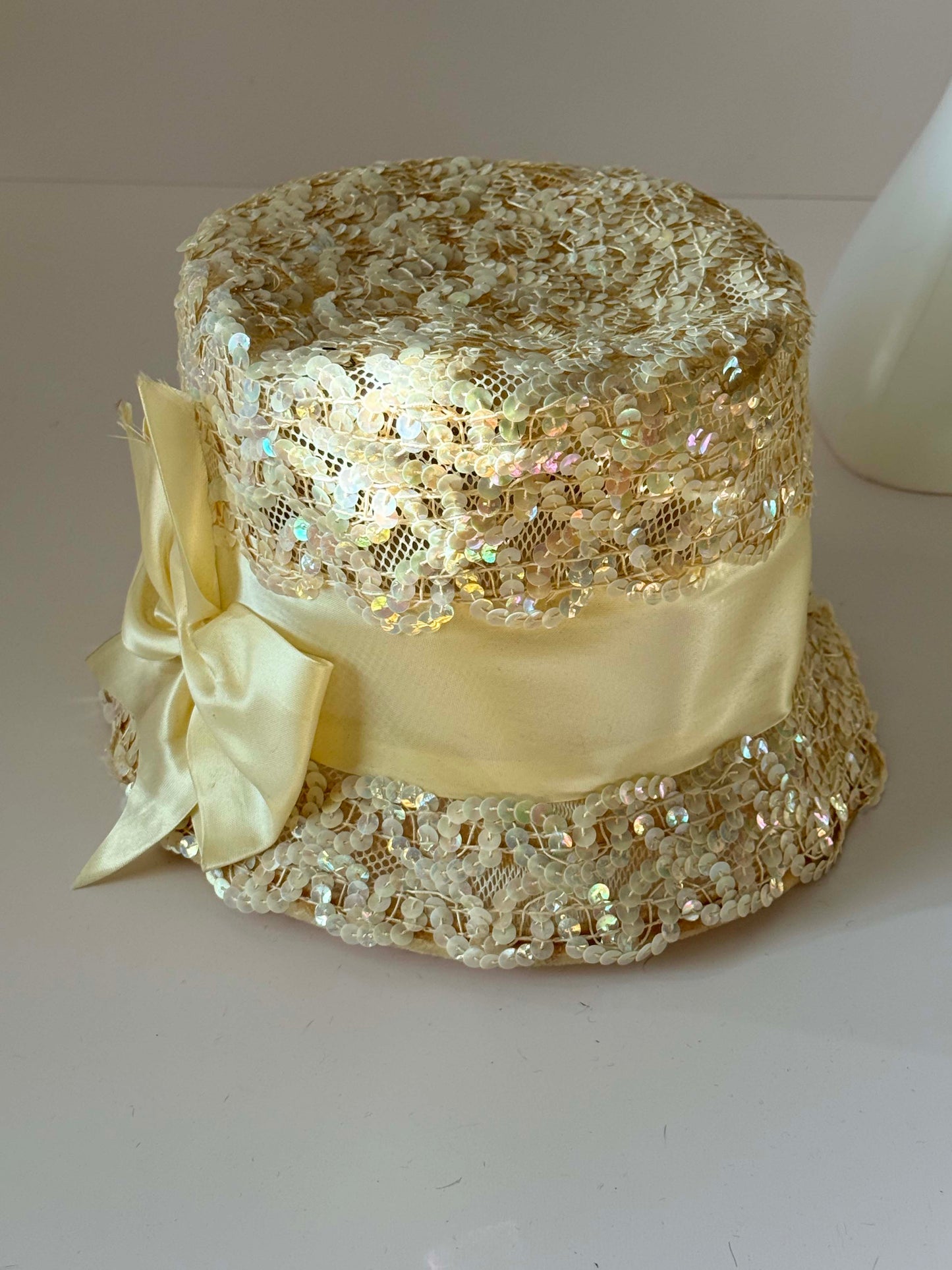 Vintage 1960s Ivory Sequin Lace Bucket Hat – Satin Bow Cocktail Hat