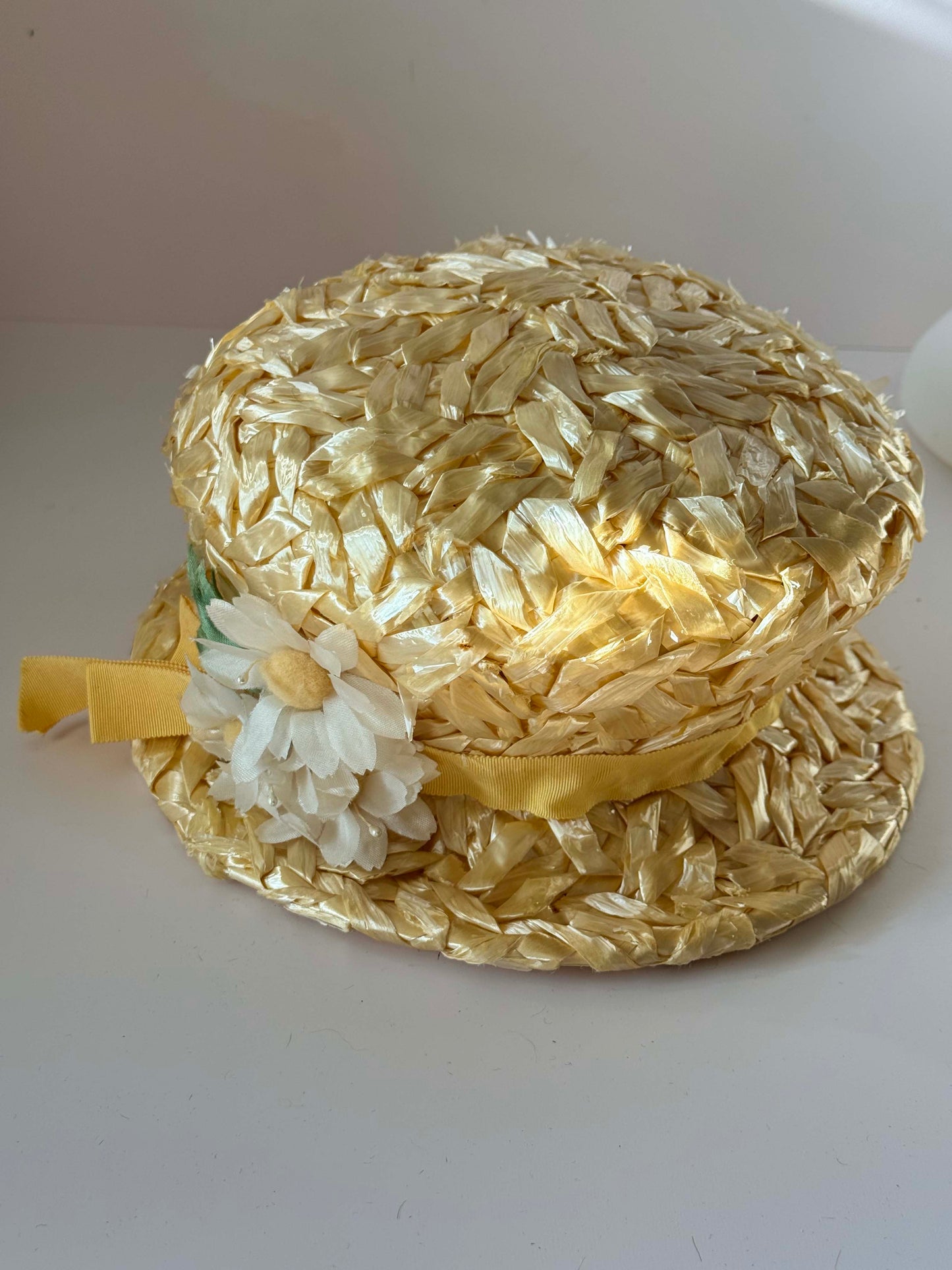 Vintage 1950s Raffia Straw Hat – Royce Exclusive Yellow Ribbon Daisy Trim Summer Boater Garden Party Hat