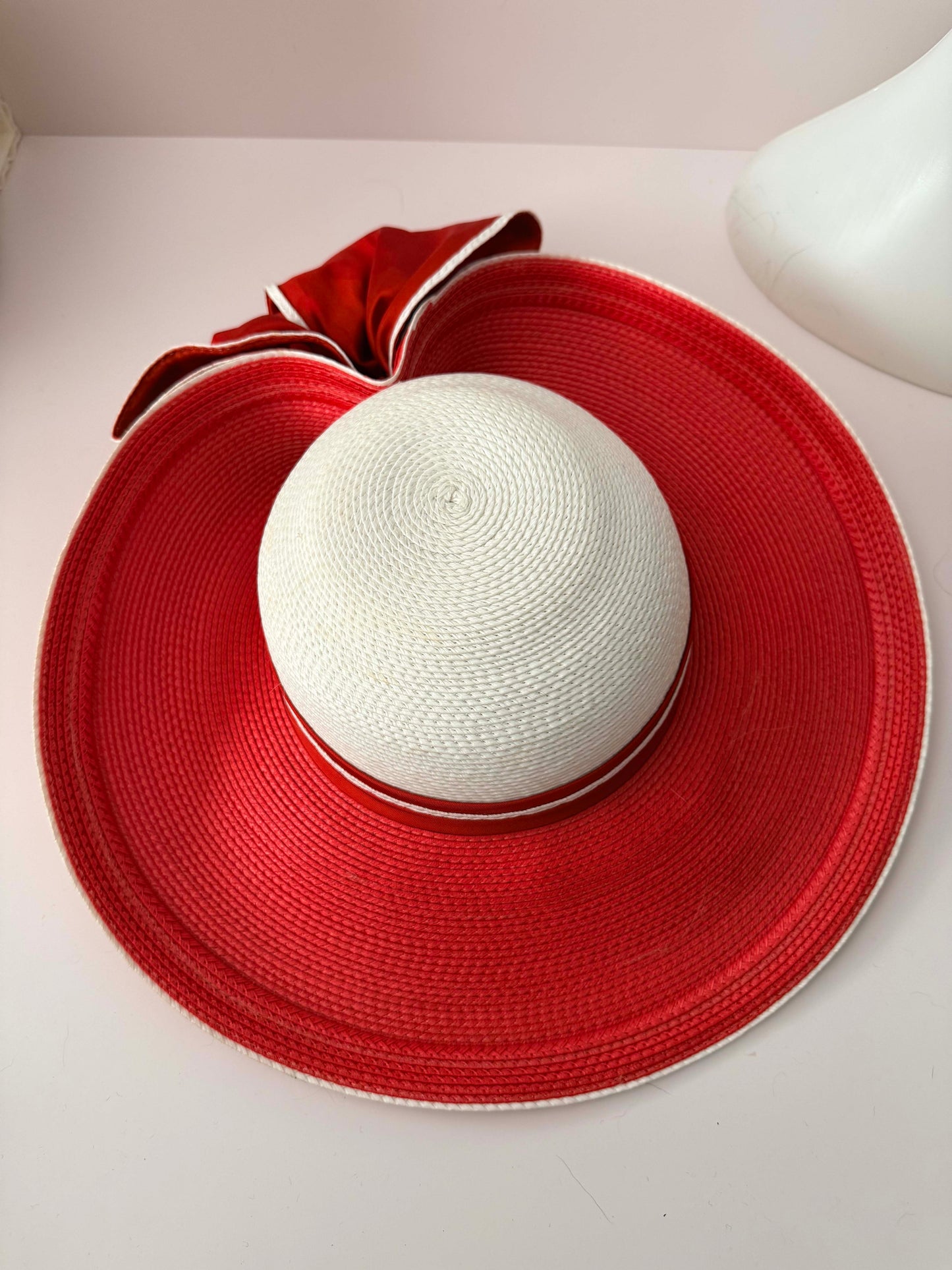 Vintage 1960s Gwen Pennington Exclusive Wide Brim Hat – Red & White Straw Sun Hat