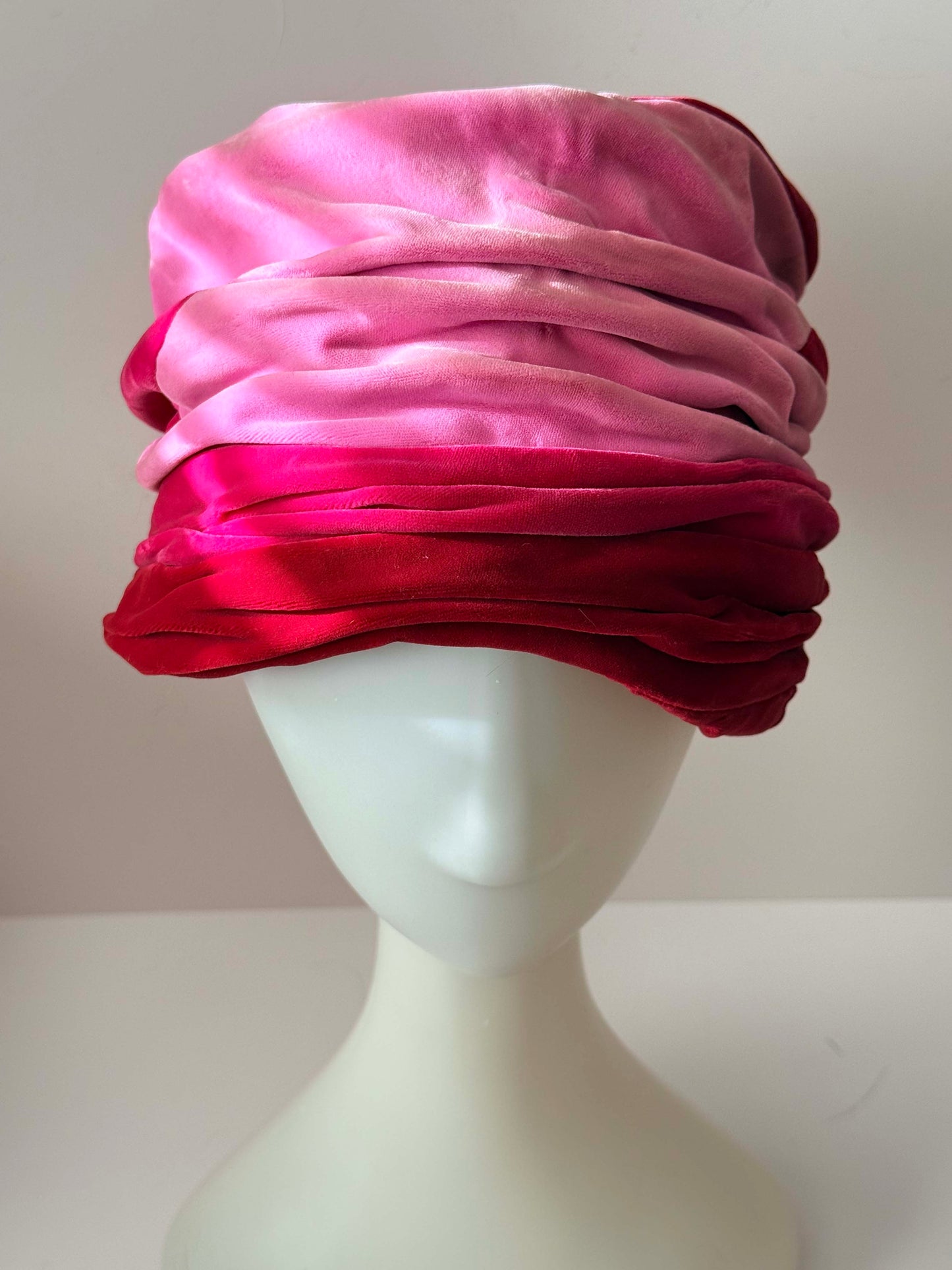 Vintage 1950s Pink Ombre Velvet Turban Hat – Red to Blush Velvet Draped Cloche Hat Evening Cocktail Hat