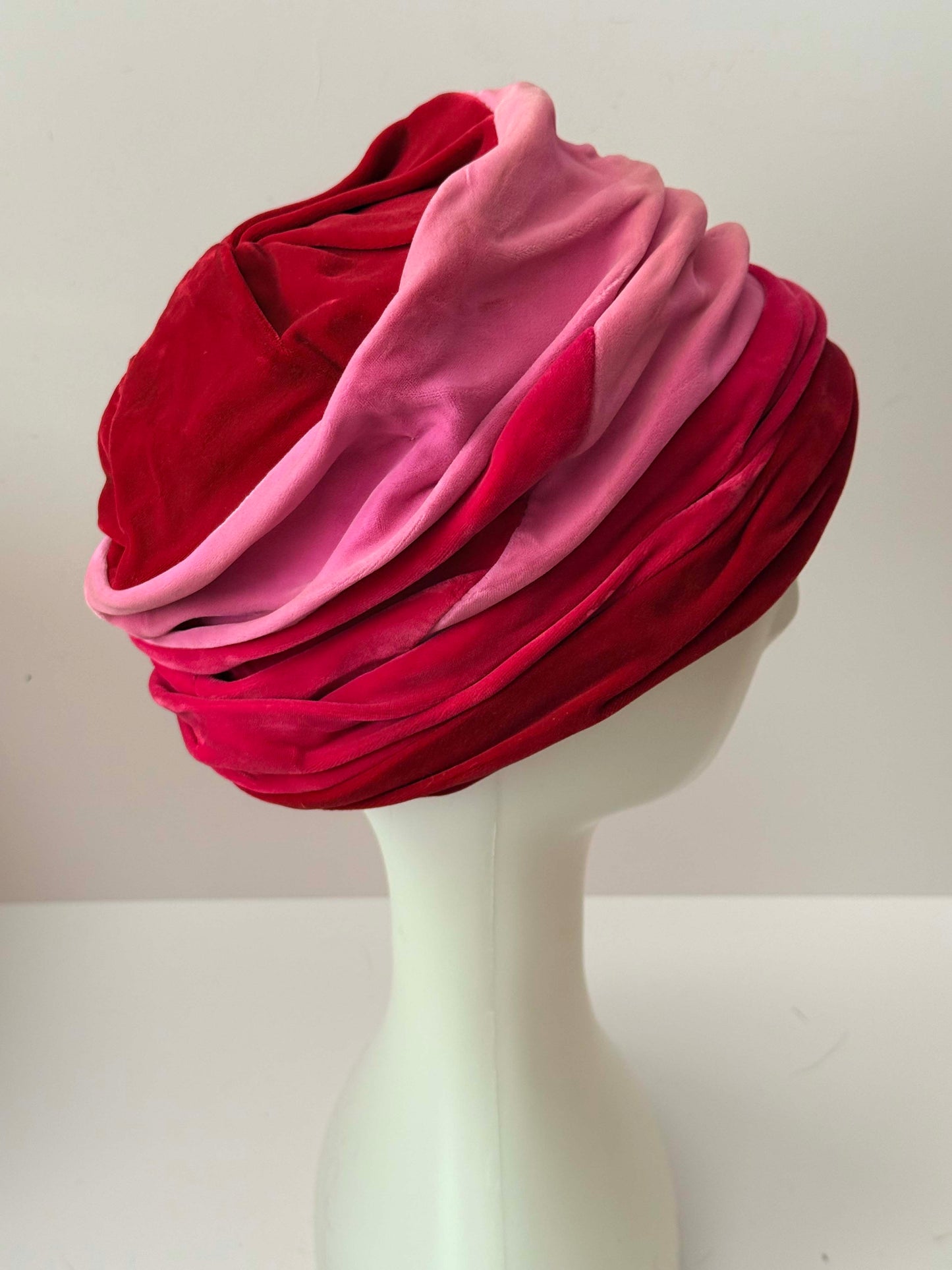 Vintage 1950s Pink Ombre Velvet Turban Hat – Red to Blush Velvet Draped Cloche Hat Evening Cocktail Hat