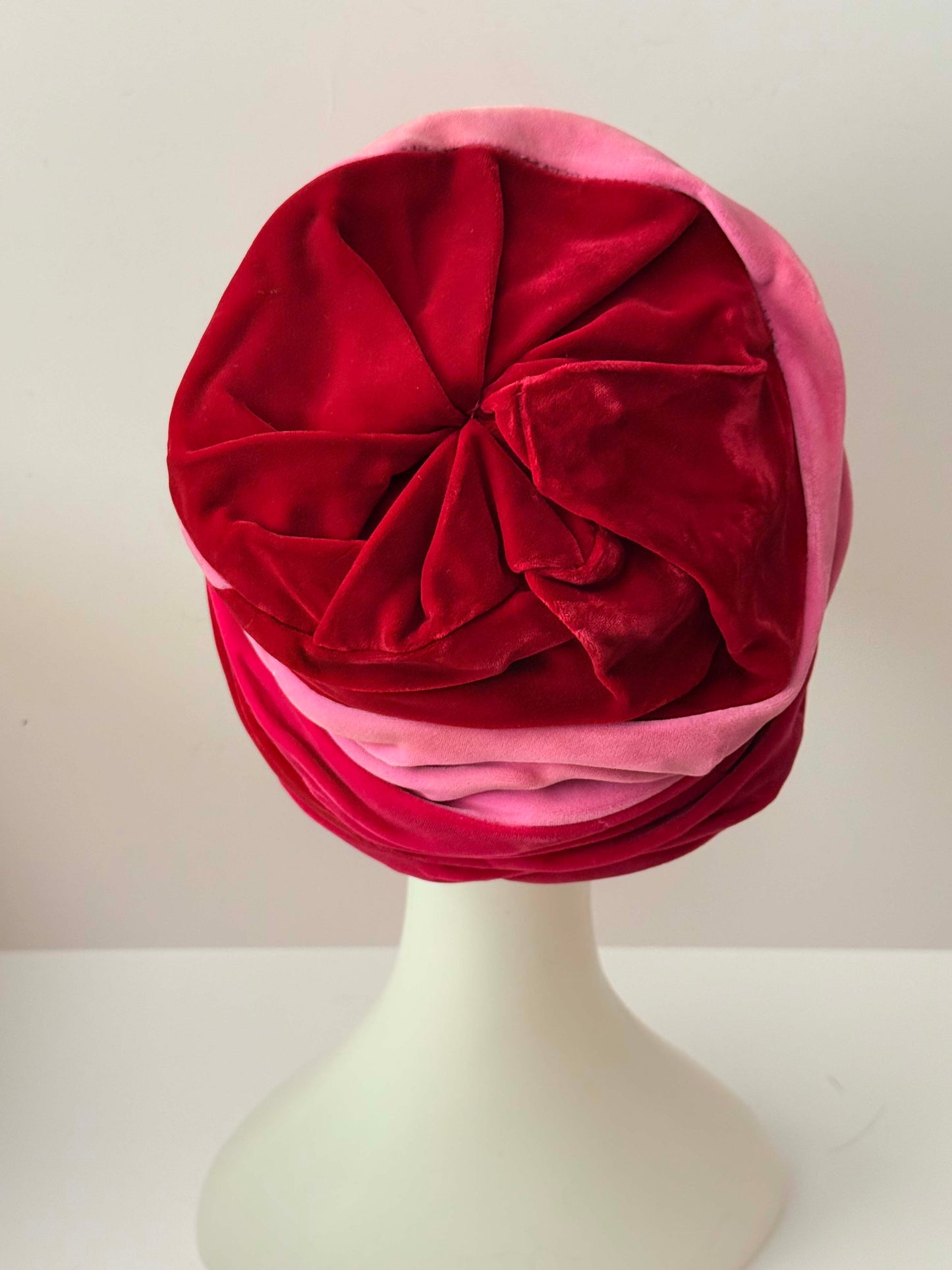 Vintage 1950s Pink Ombre Velvet Turban Hat – Red to Blush Velvet Draped Cloche Hat Evening Cocktail Hat