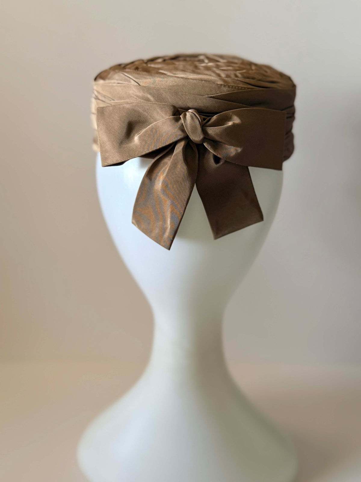 Vintage 1940s Remleigh Taupe Brown Satin Ribbon Tilt Hat Sculptural Woven Crown Bow Women's WWII Era Millinery