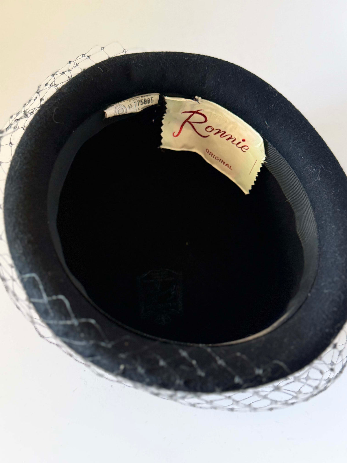 Vintage 1950s Ronnie Original Black Felt Hat Taupe Grosgrain Bow Black Veil Union Made Women's Mid Century Millinery