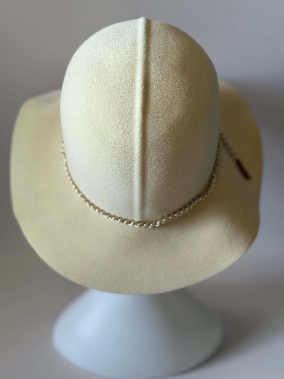 Vintage 1970s Made in Italy Ivory Wool Felt Wide Brim Hat Gold Chain Tassel Women's Mod Boho Designer Style Hat