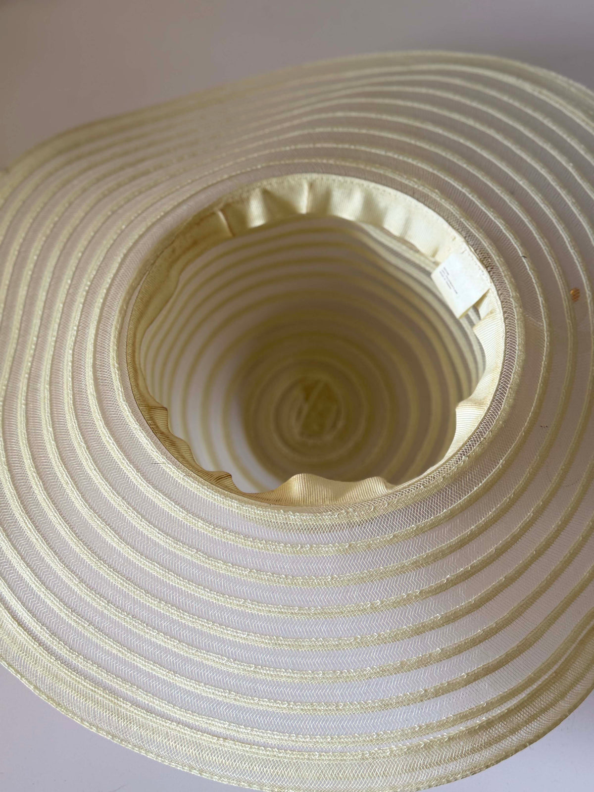 Vintage 1960s Ivory Wide Brim Picture Hat Sheer Horsehair Style Wedding Bridal Garden Party Derby Women's Millinery
