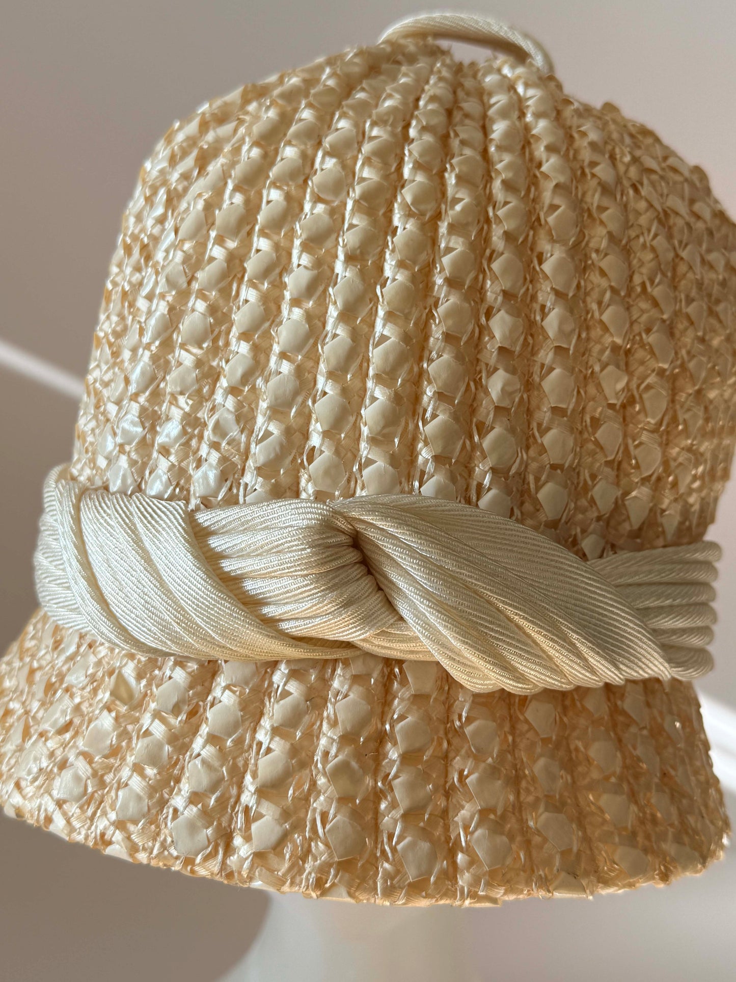 1960s Dana Marte Woven Raffia Hat – Ivory Straw Cloche Bucket Hat – Mid Century Summer Garden Party Hat