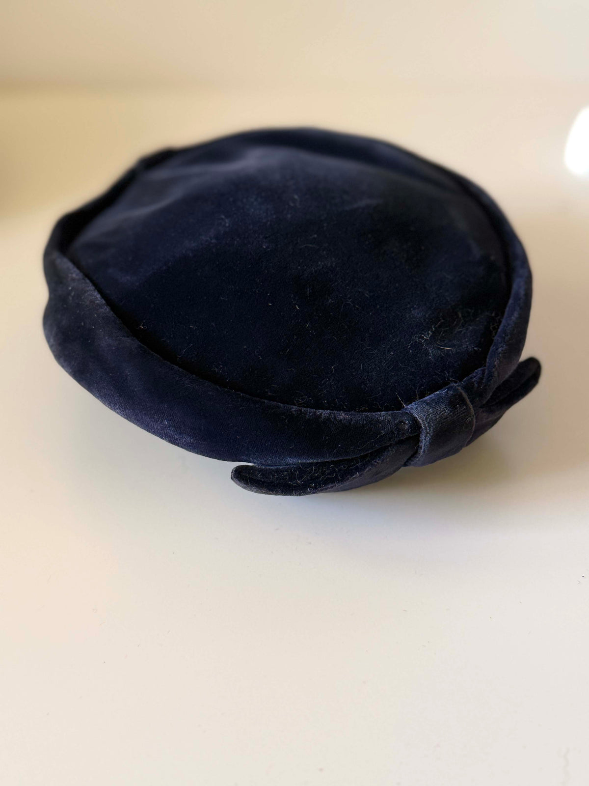 Vintage 1950s Nell New York Navy Blue Velvet Pillbox Hat Double Bow Women's Mid Century Cocktail Formal Hat