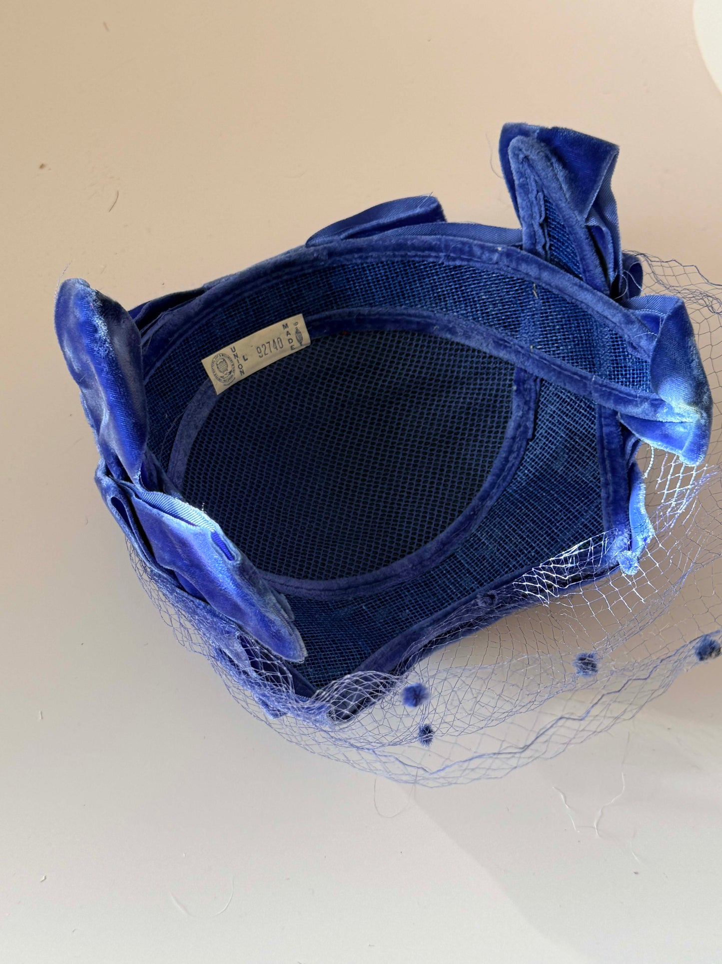 1960s Union Made Blue Velvet Hat – Bow Detail Veiled Cocktail Hat – Mid Century Fascinator / Evening Hat