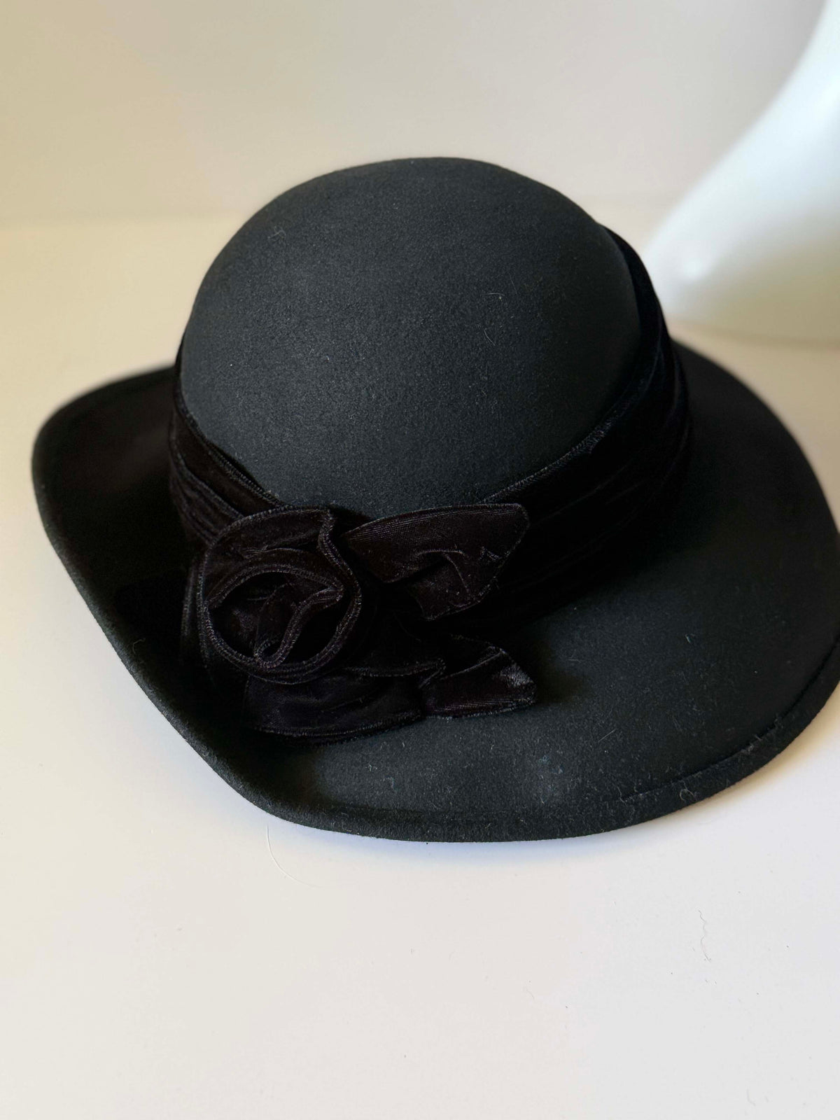Vintage 1960s Georga Taylor Black Wool Felt Wide Brim Hat Velvet Rose Trim Women's Mod Mid Century Statement Millinery