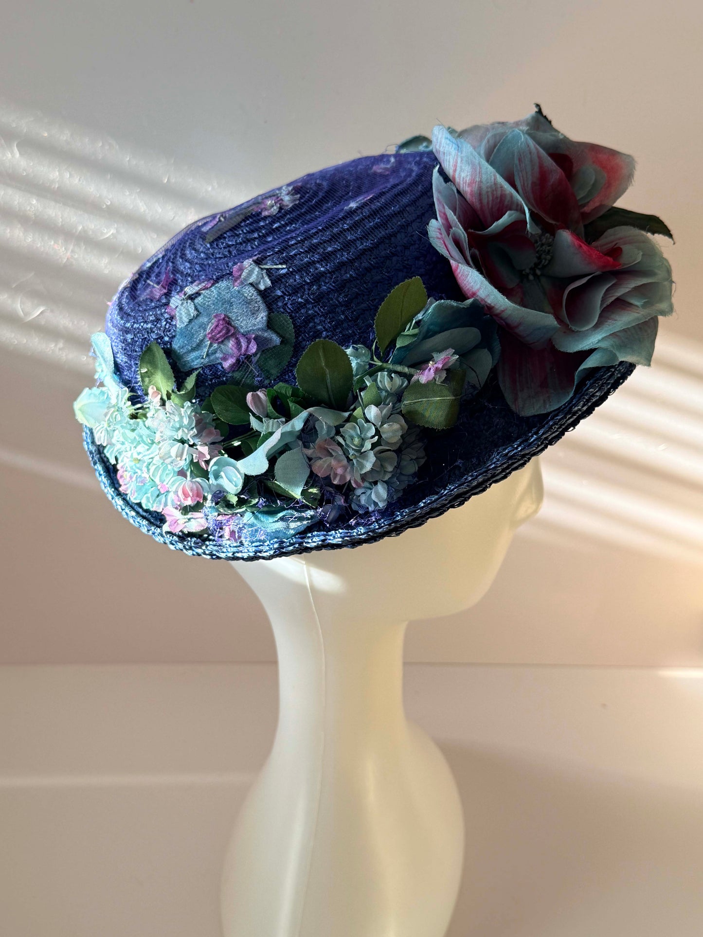 1950s Frost Bros. Chanda Blue Floral Straw Hat – Garden Party Statement Millinery