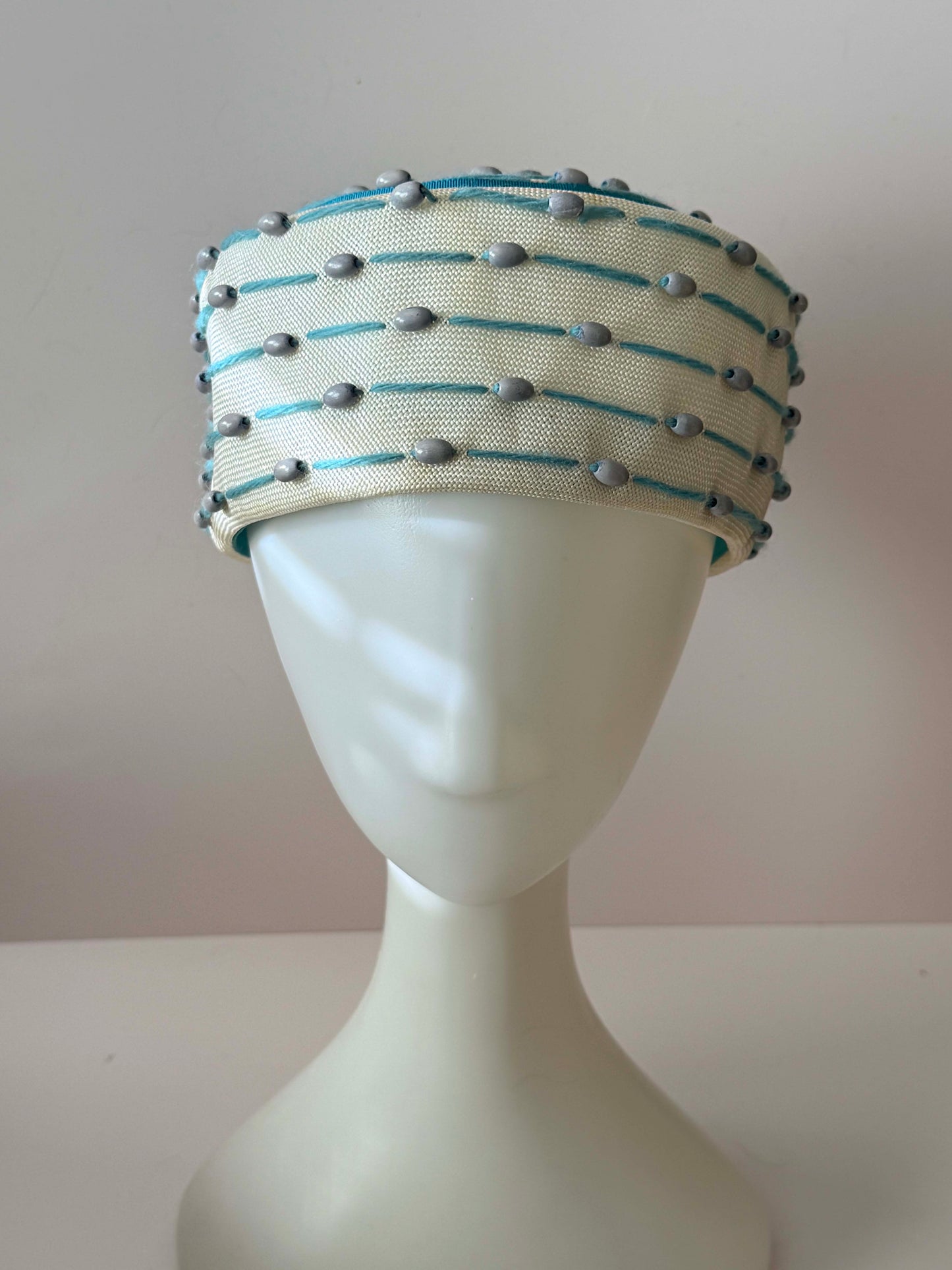 1960s Marche Exclusive Ivory & Aqua Beaded Pillbox Hat – Sculptural Mid Century Cocktail Hat