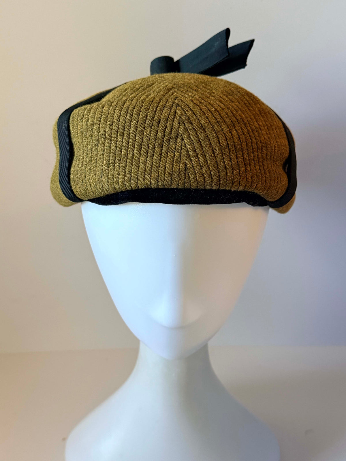Vintage 1960s Emme Boutique I Magnin Olive Green Sculptural Hat Black Grosgrain Bow Women's Mod Designer Millinery