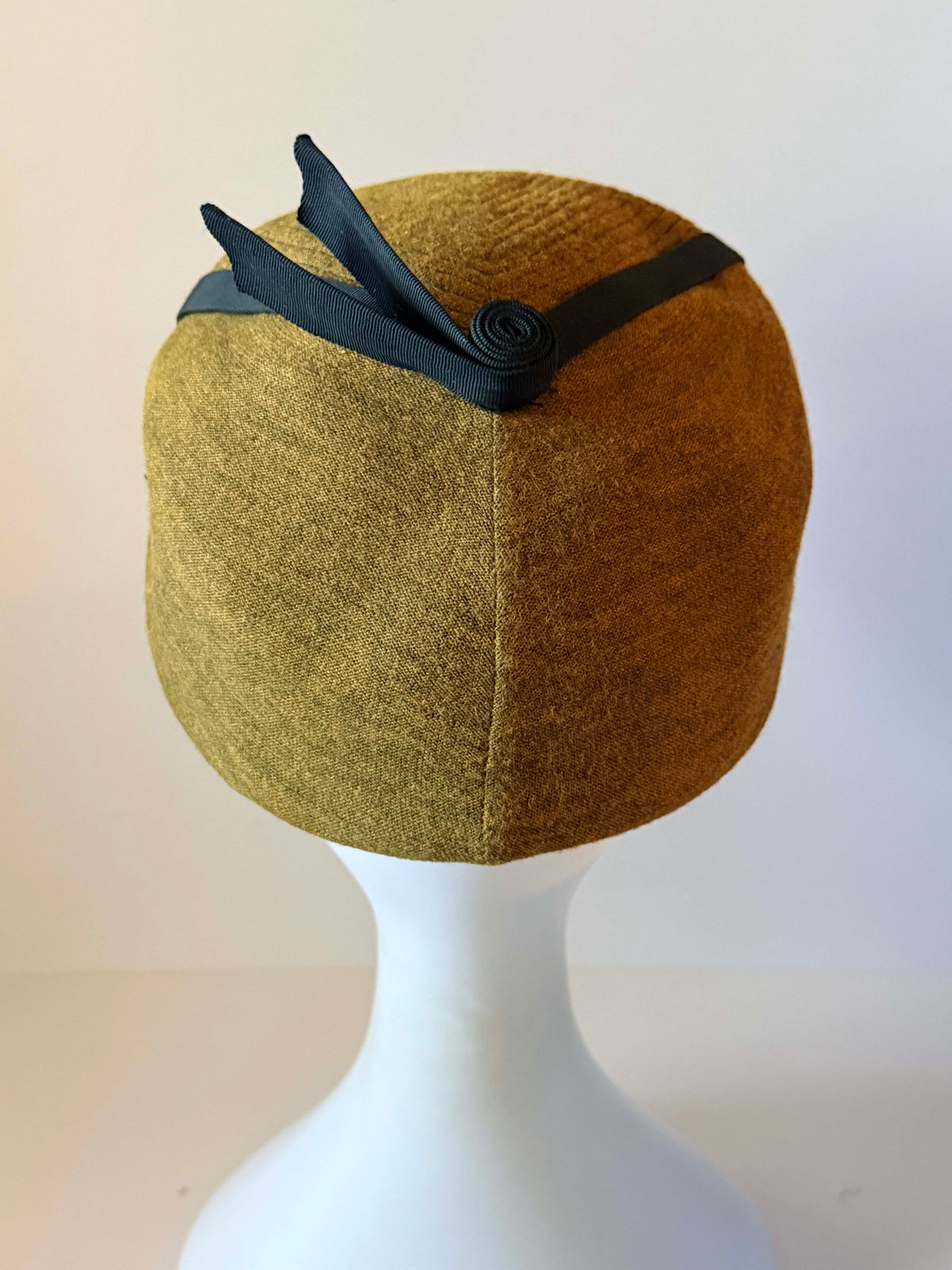 Vintage 1960s Emme Boutique I Magnin Olive Green Sculptural Hat Black Grosgrain Bow Women's Mod Designer Millinery