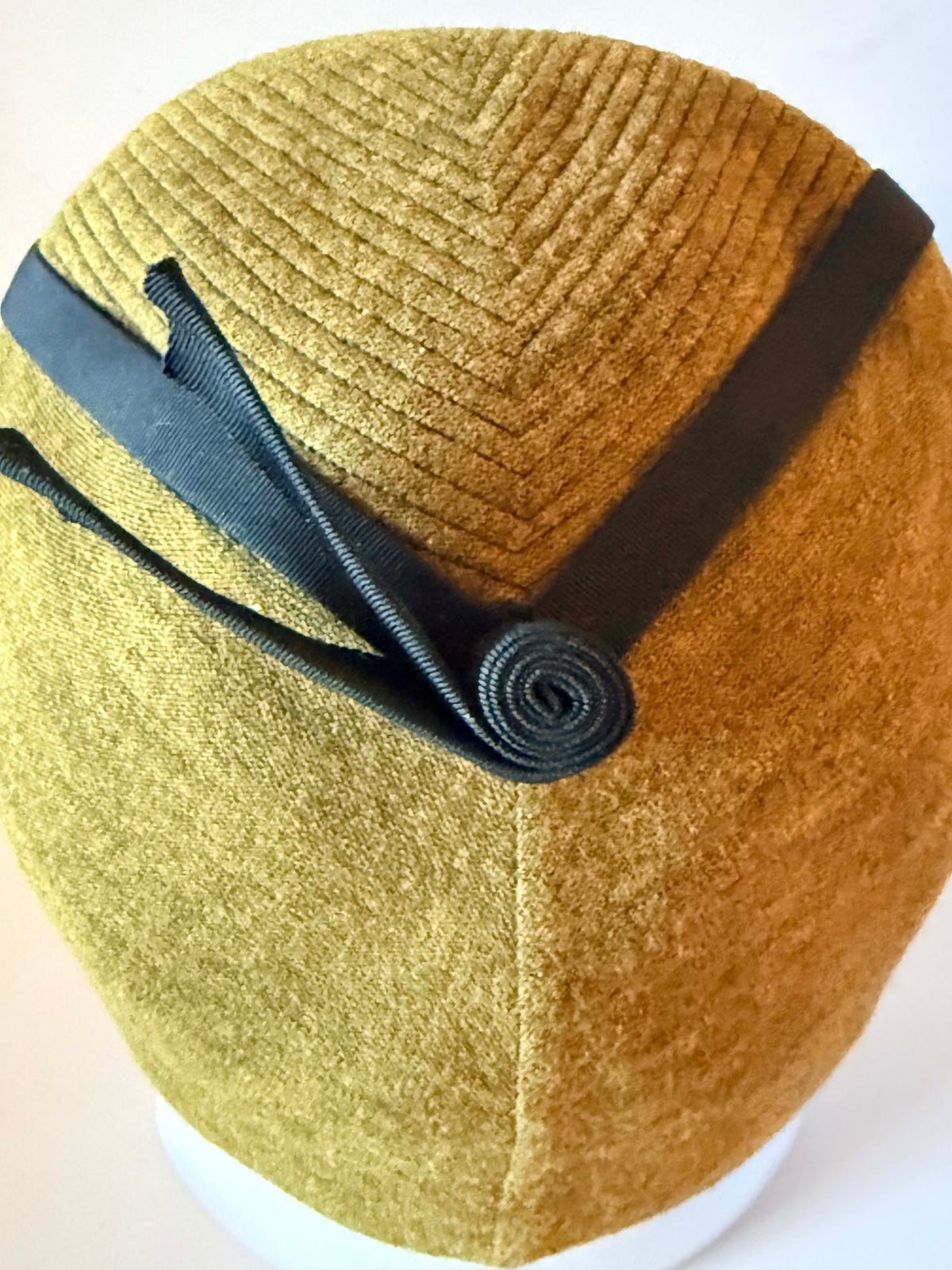 Vintage 1960s Emme Boutique I Magnin Olive Green Sculptural Hat Black Grosgrain Bow Women's Mod Designer Millinery