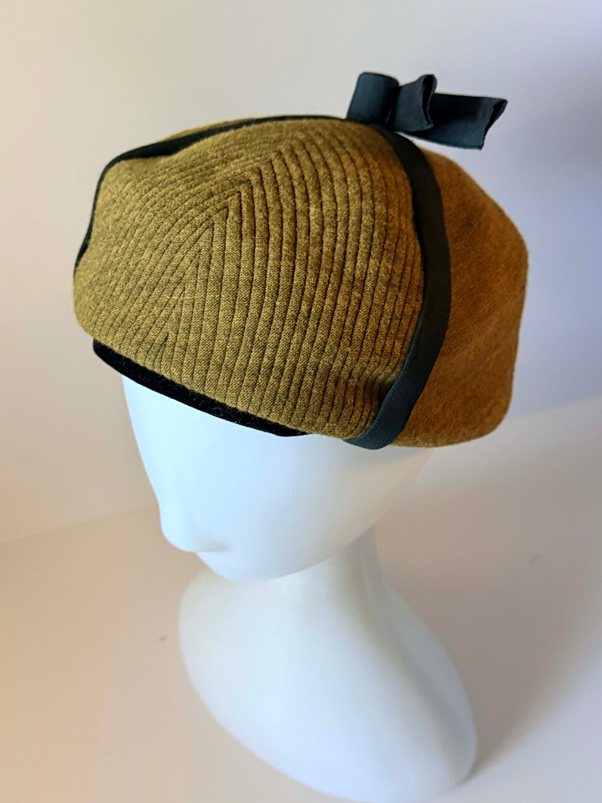 Vintage 1960s Emme Boutique I Magnin Olive Green Sculptural Hat Black Grosgrain Bow Women's Mod Designer Millinery