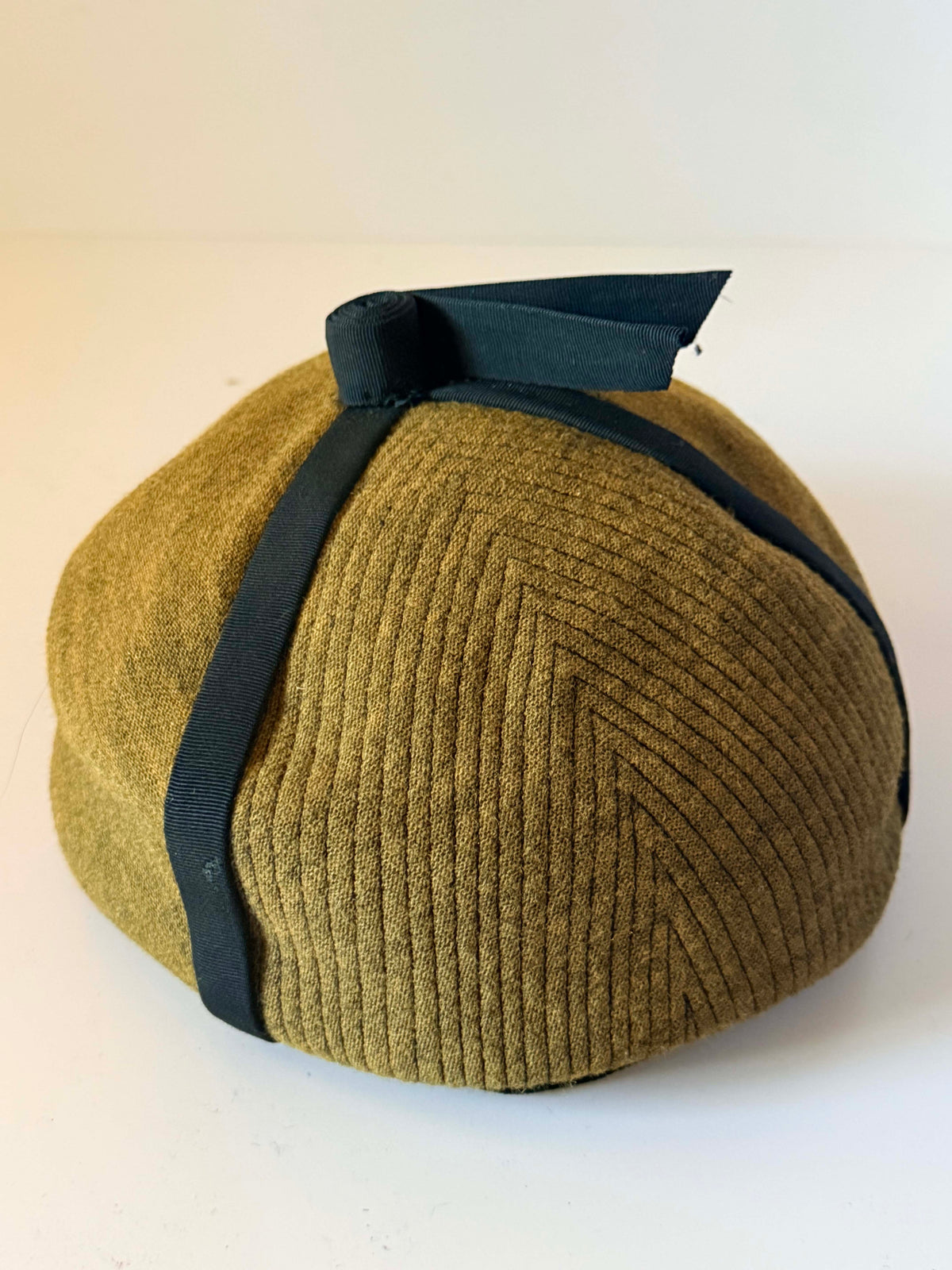 Vintage 1960s Emme Boutique I Magnin Olive Green Sculptural Hat Black Grosgrain Bow Women's Mod Designer Millinery