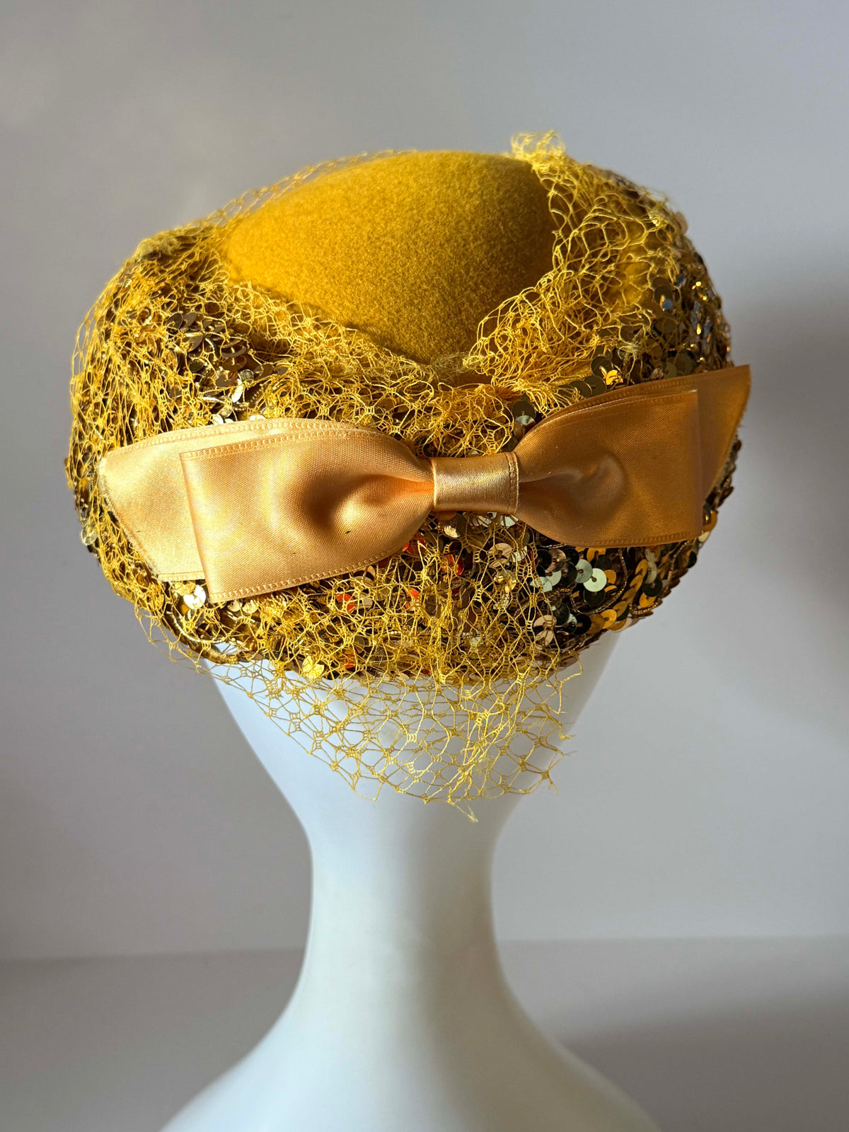 Vintage 1950s Gold Sequin Hat | Mustard Yellow Veiled Cocktail Hat | Mid Century Brimmed Hat