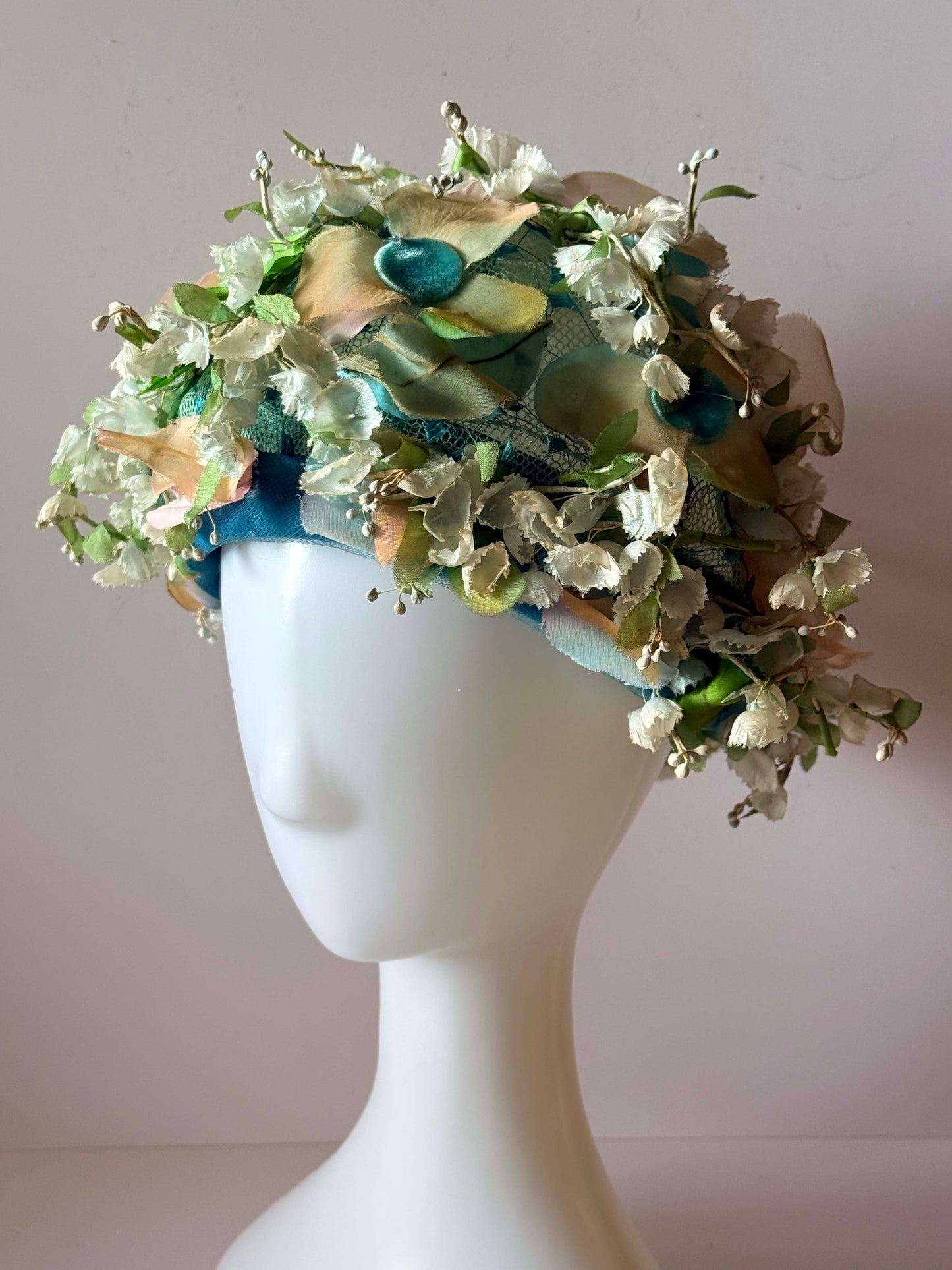 1960s Christian Dior Chapeaux Floral Veil Hat – Pastel Silk Flower Couture Headpiece – Garden Party Bridal Hat – Paris New York Designer Millinery