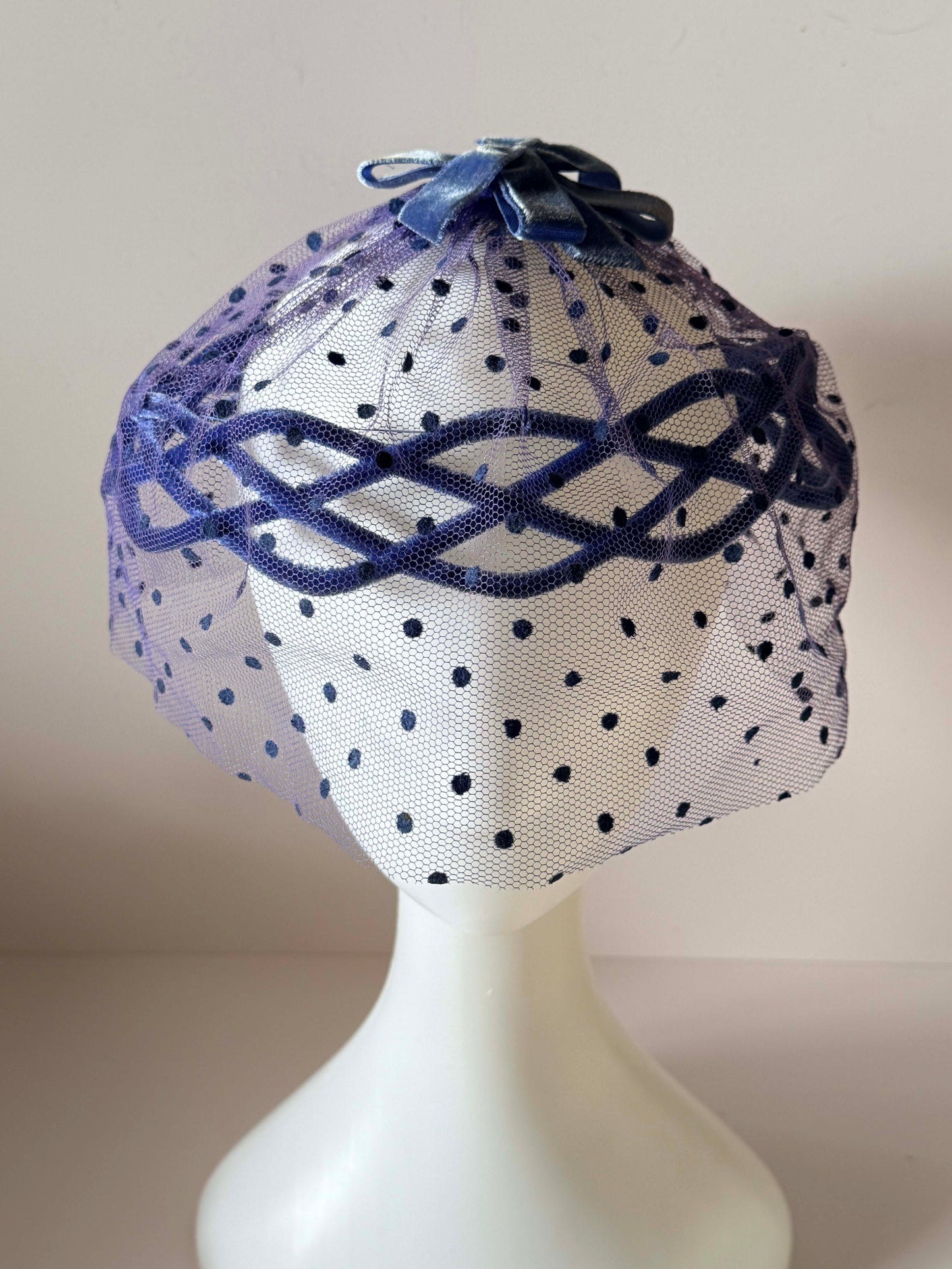 1950s Blue Velvet cake and & Polka Dot Veil Halo Hat – Elegant Mid-Century Cocktail Fascinator