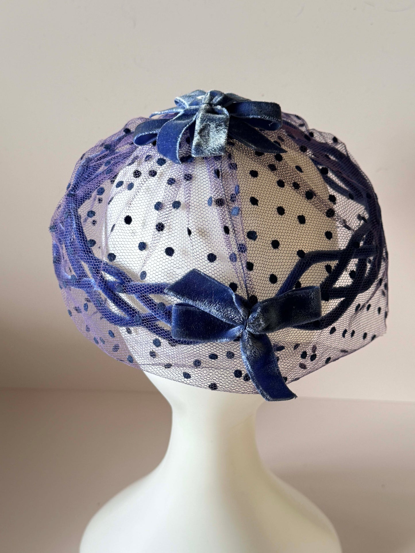 1950s Blue Velvet cake and & Polka Dot Veil Halo Hat – Elegant Mid-Century Cocktail Fascinator
