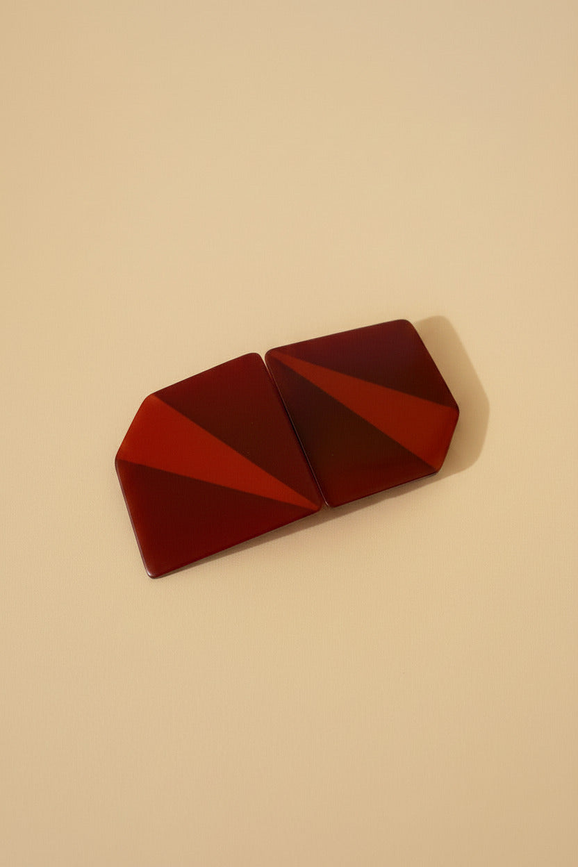 1940s–1950s Vintage Two Tone Red Bakelite Belt Buckle – Geometric Faceted Art Deco Revival Clasp – Sculptural Mid Century Statement Accessory