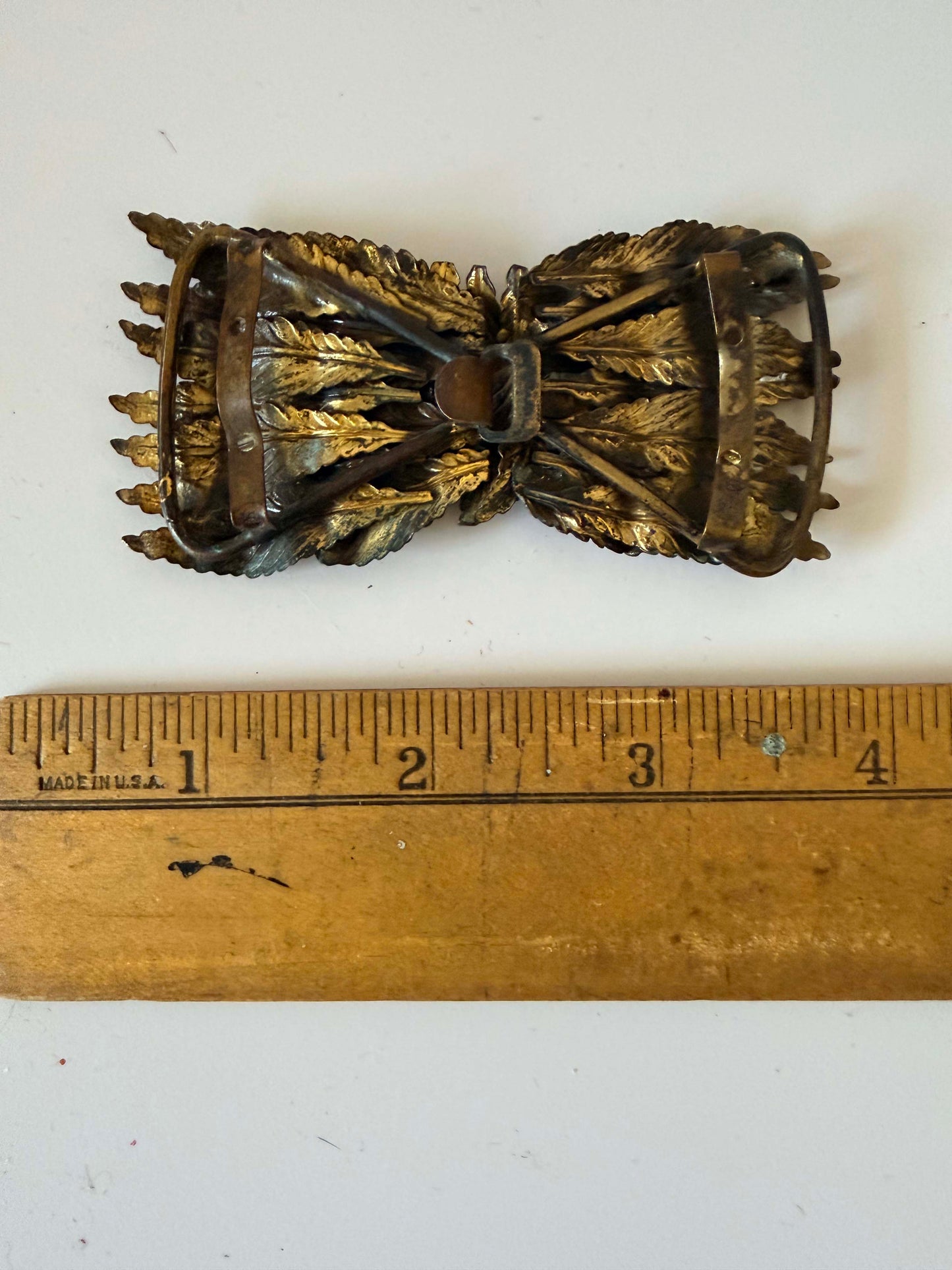 1940s–1950s Vintage Gold Tone Leaf Belt Buckle – Sculptural Botanical Clasp – Mid Century Nature Inspired Statement Accessory