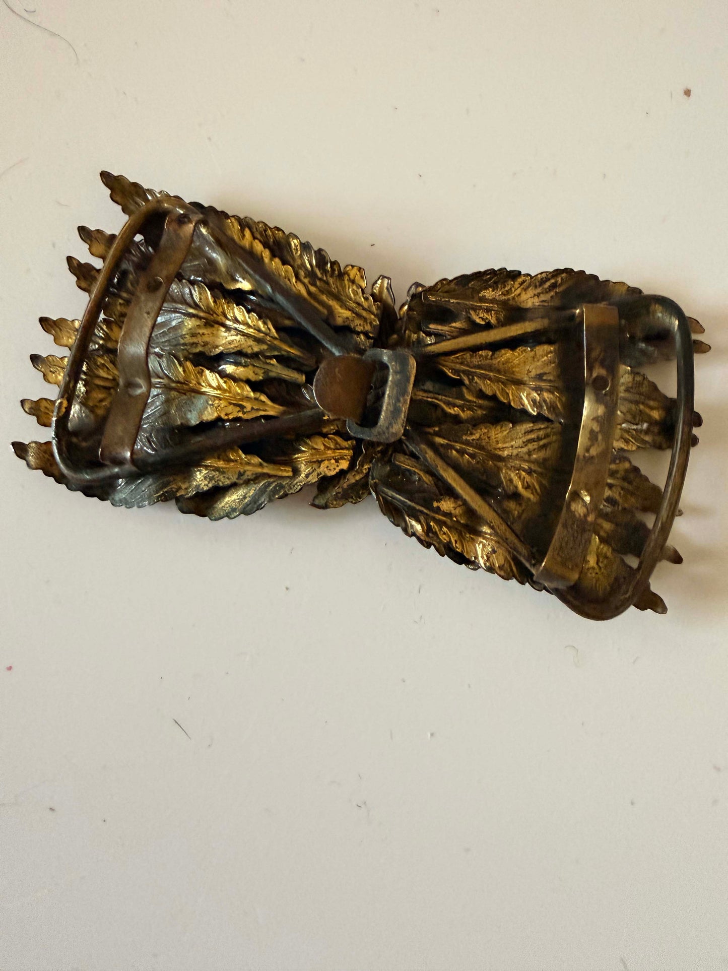 1940s–1950s Vintage Gold Tone Leaf Belt Buckle – Sculptural Botanical Clasp – Mid Century Nature Inspired Statement Accessory