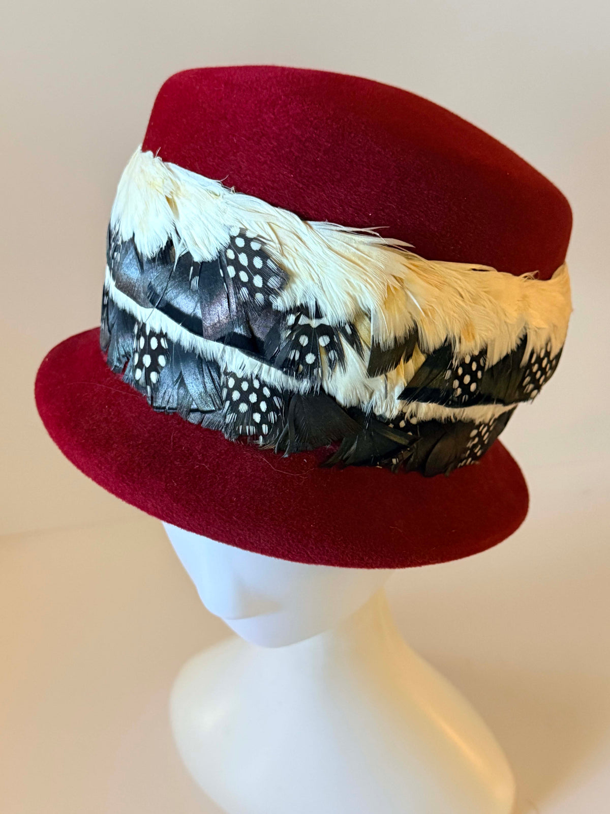 Vintage 1950s Strauss Herschberg Hat | Red Velour Felt Feather Hat | Black White Guinea Feather Hat