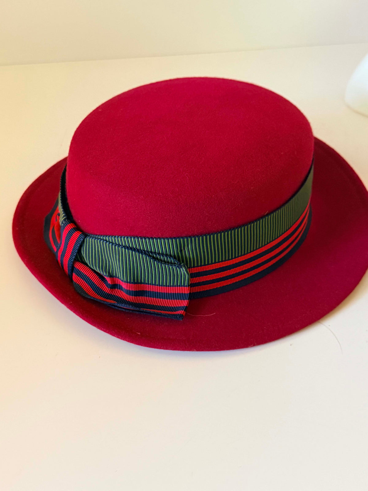Vintage 1960s Bollman Red Felt Hat | Striped Grosgrain Ribbon Breton Hat | Merrimac Wool Hat
