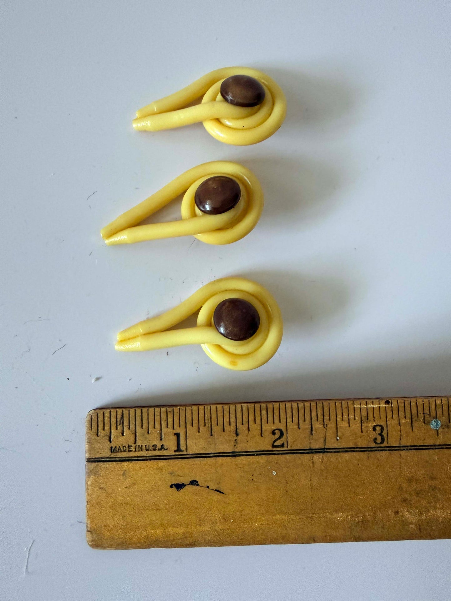 Vintage Yellow Bakelite Buttons Set of 3 Sculptural Art Deco Style Buttons Mid Century Sewing Findings