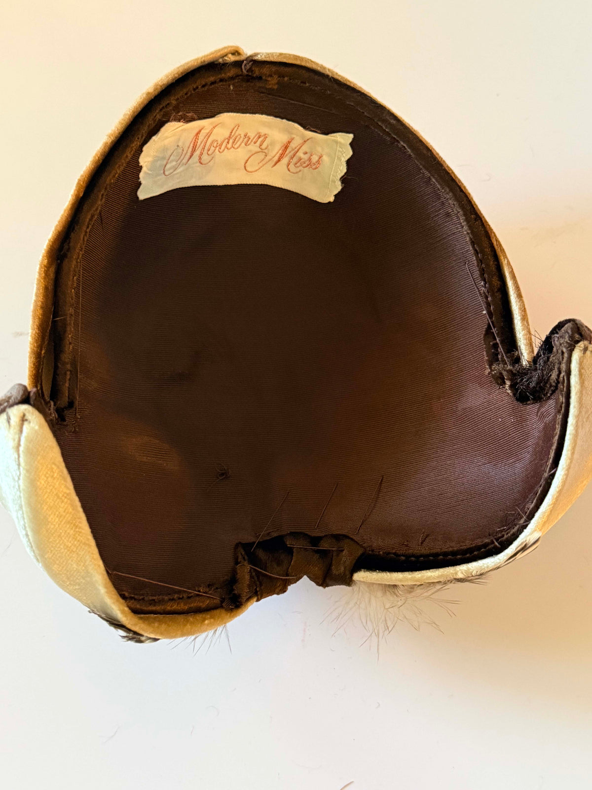 Vintage 1940s Modern Miss Velvet Half Hat | Brown Champagne Feather Cocktail Hat