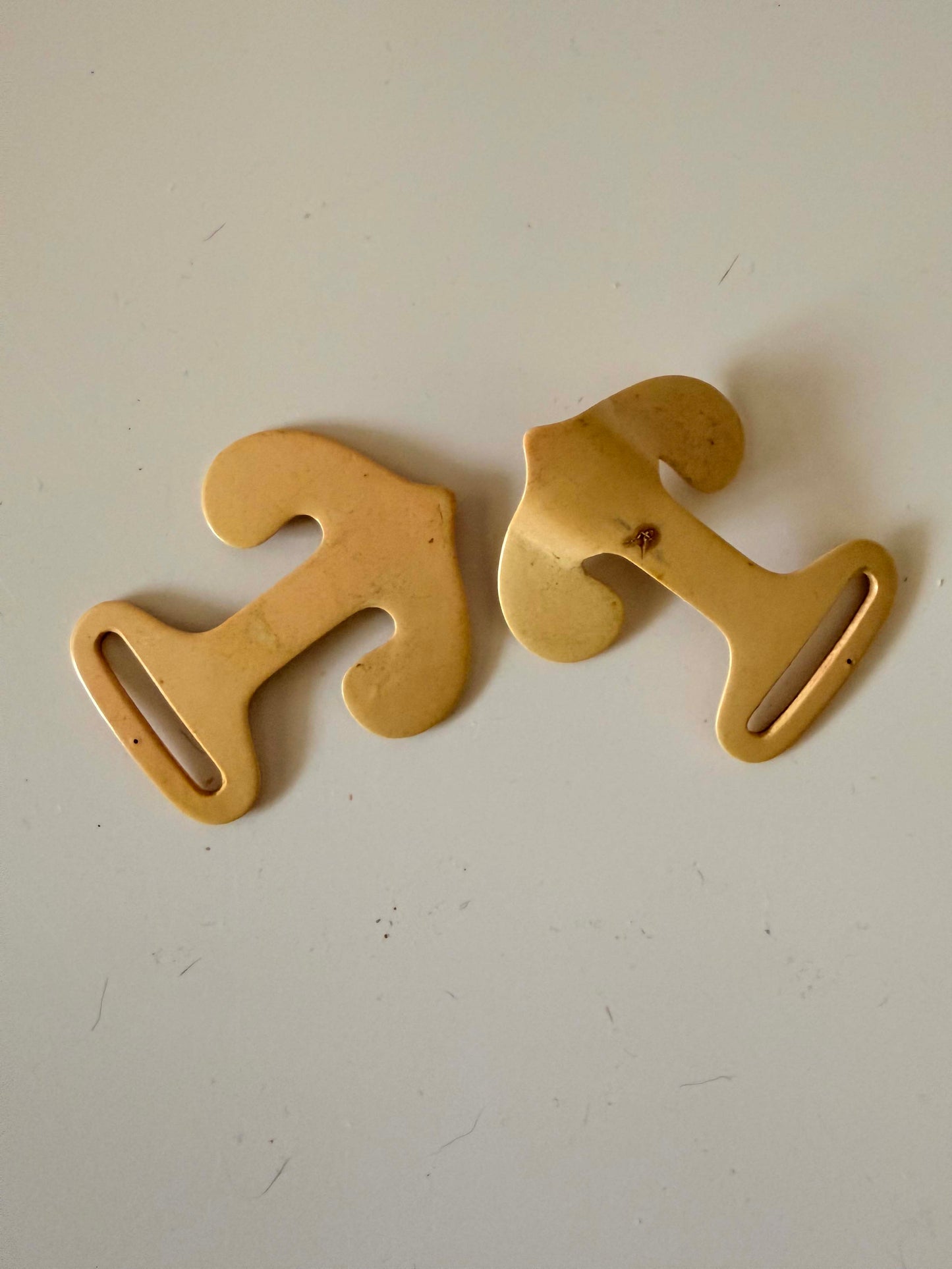 Vintage Butterscotch Celluloid Belt Buckle – Abstract Sculptural Mid Century Buckle – 1930s 1940s Cream Carved Belt Closure