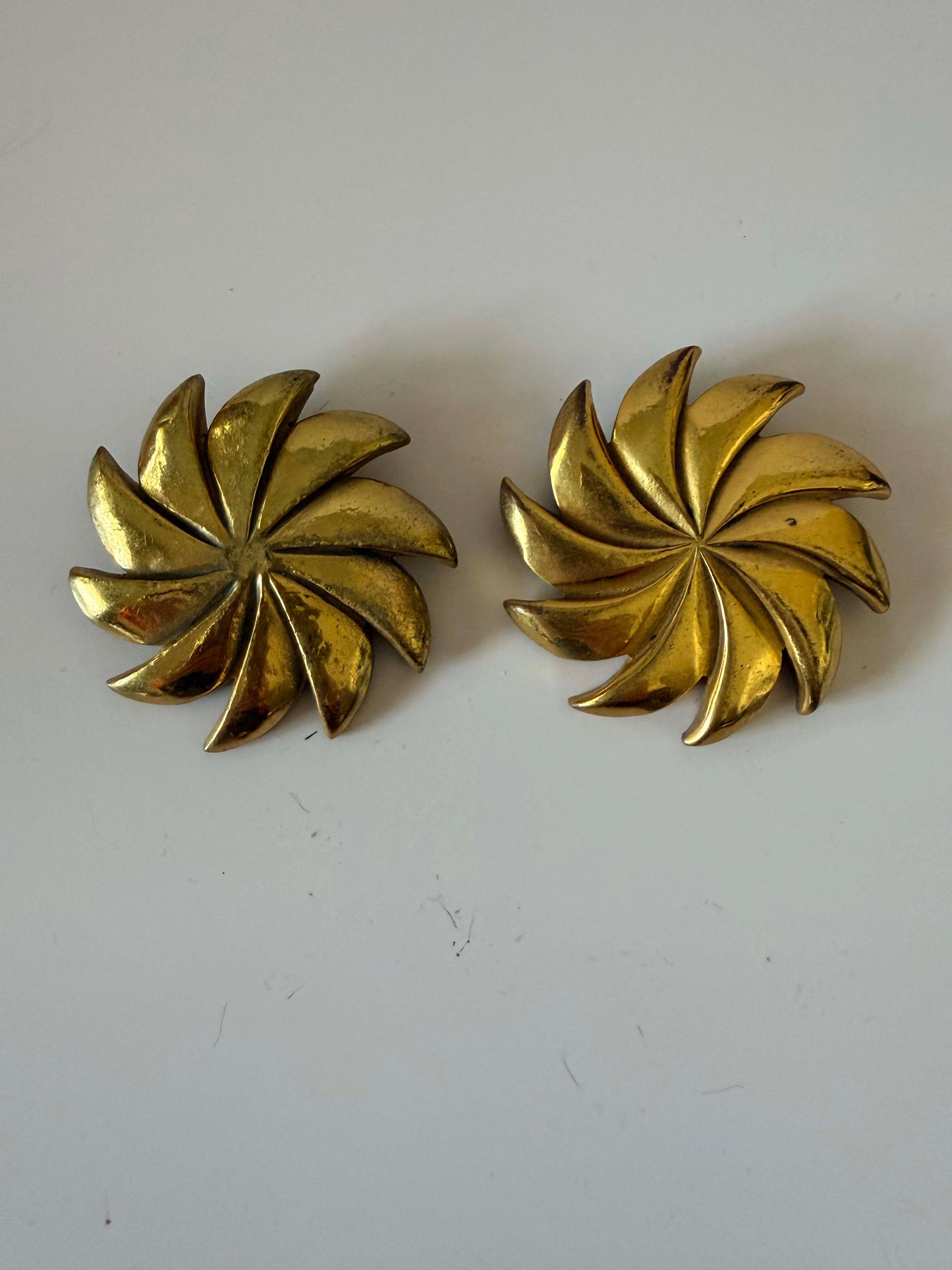 Vintage 1940s Brass Swirl Buttons Set of 2 Large Sculptural Metal Buttons Art Deco Revival Spiral Design Couture Coat Buttons