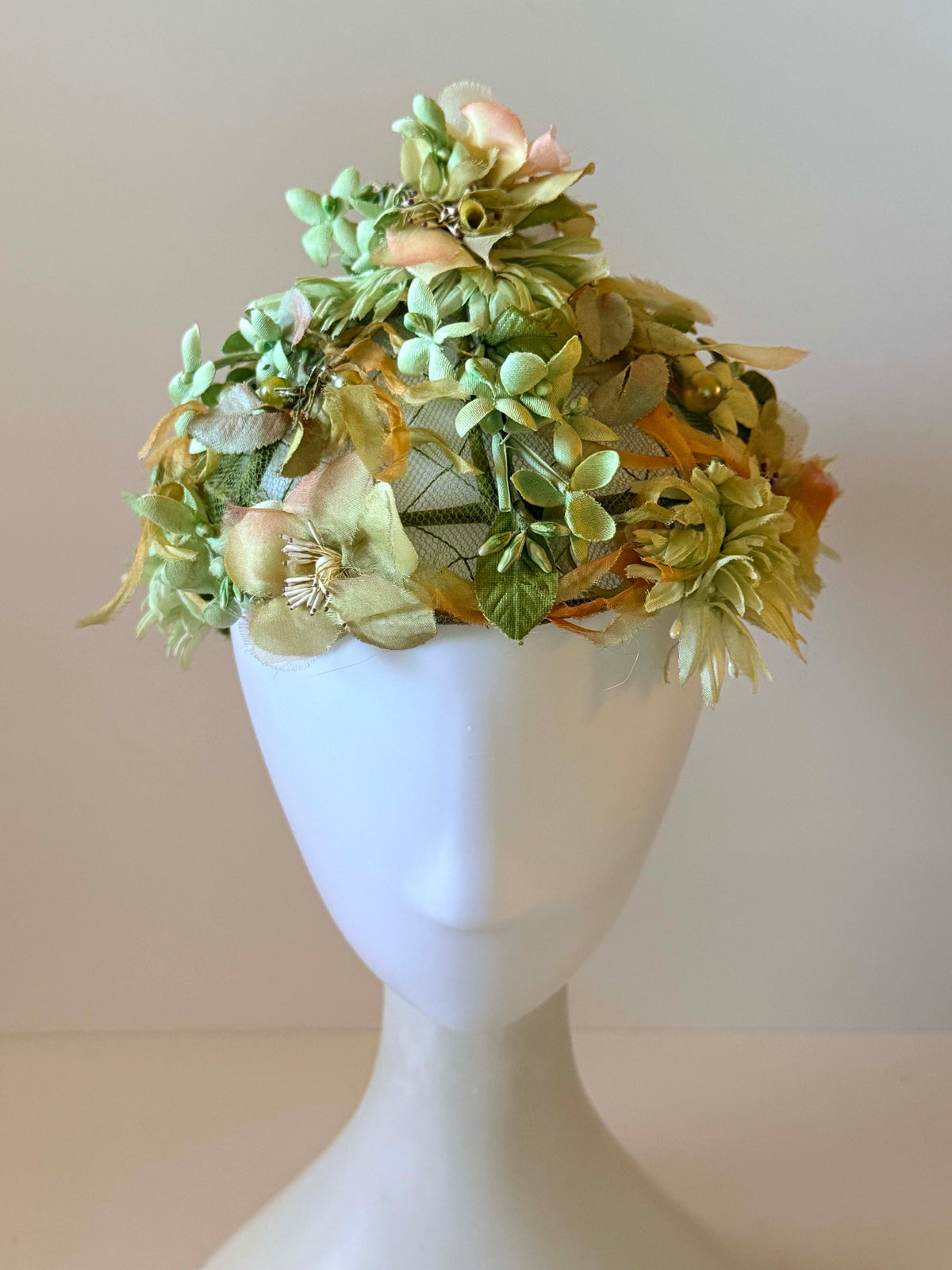 Vintage 1940s 1950s Floral Hat | Himmelhoch’s Detroit Green Flower Toque | Garden Party Hat