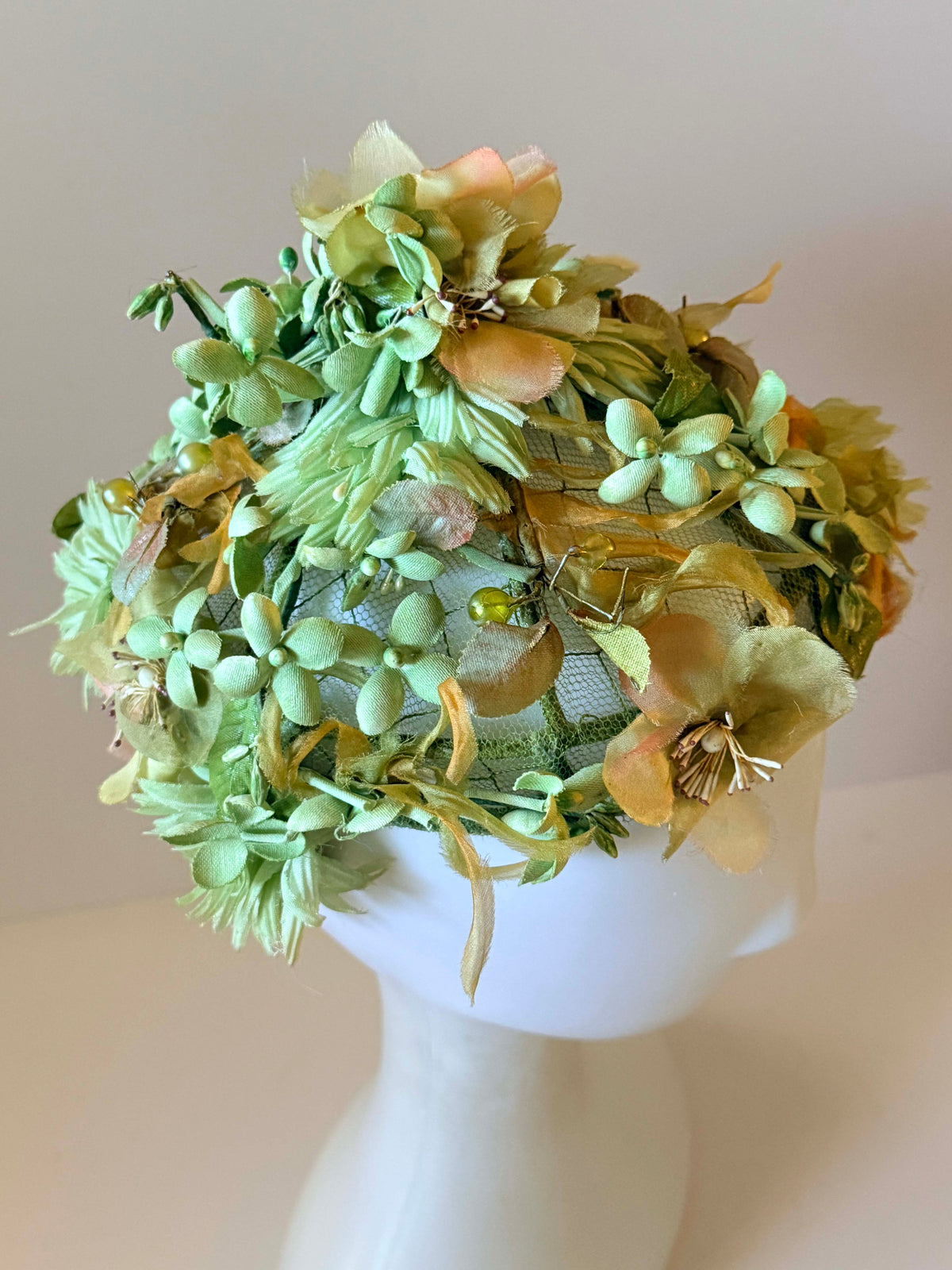 Vintage 1940s 1950s Floral Hat | Himmelhoch’s Detroit Green Flower Toque | Garden Party Hat
