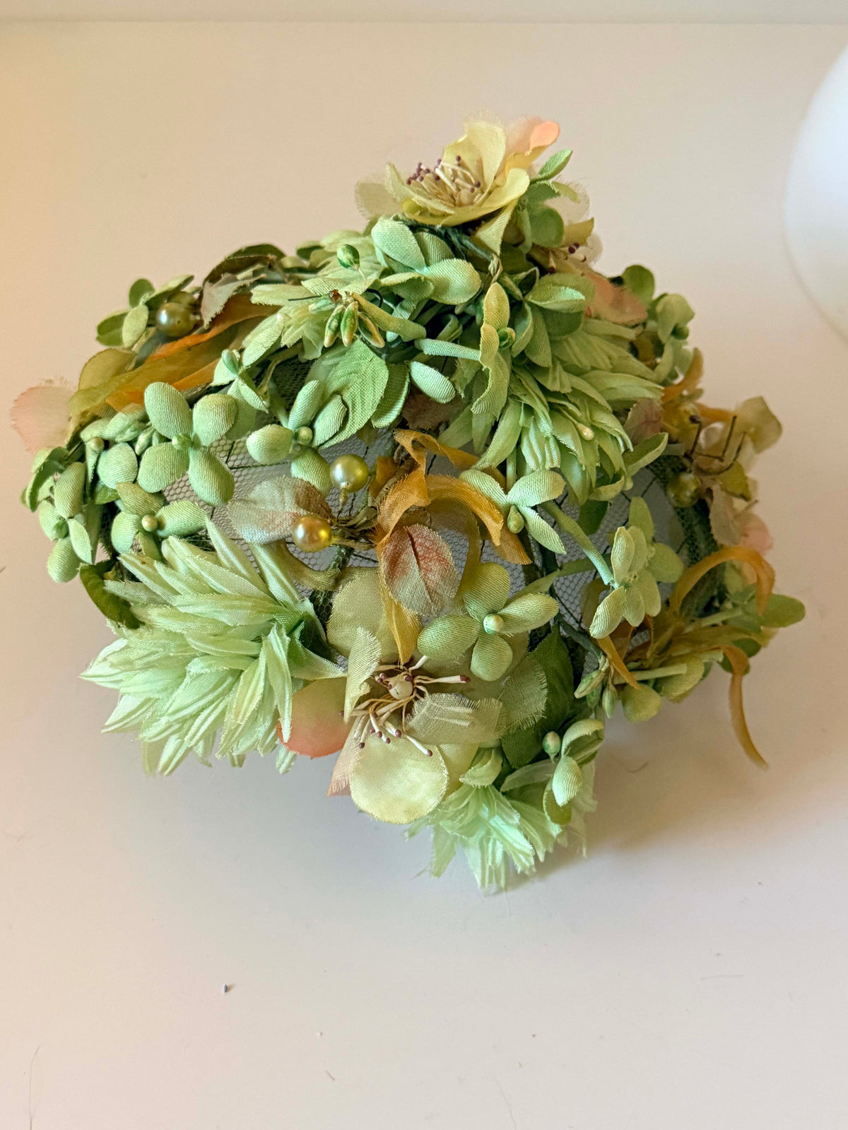 Vintage 1940s 1950s Floral Hat | Himmelhoch’s Detroit Green Flower Toque | Garden Party Hat