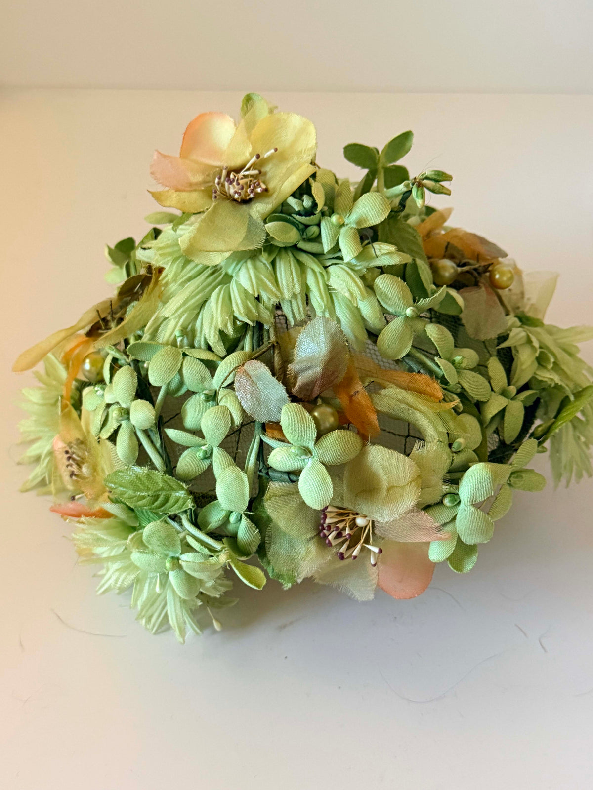 Vintage 1940s 1950s Floral Hat | Himmelhoch’s Detroit Green Flower Toque | Garden Party Hat