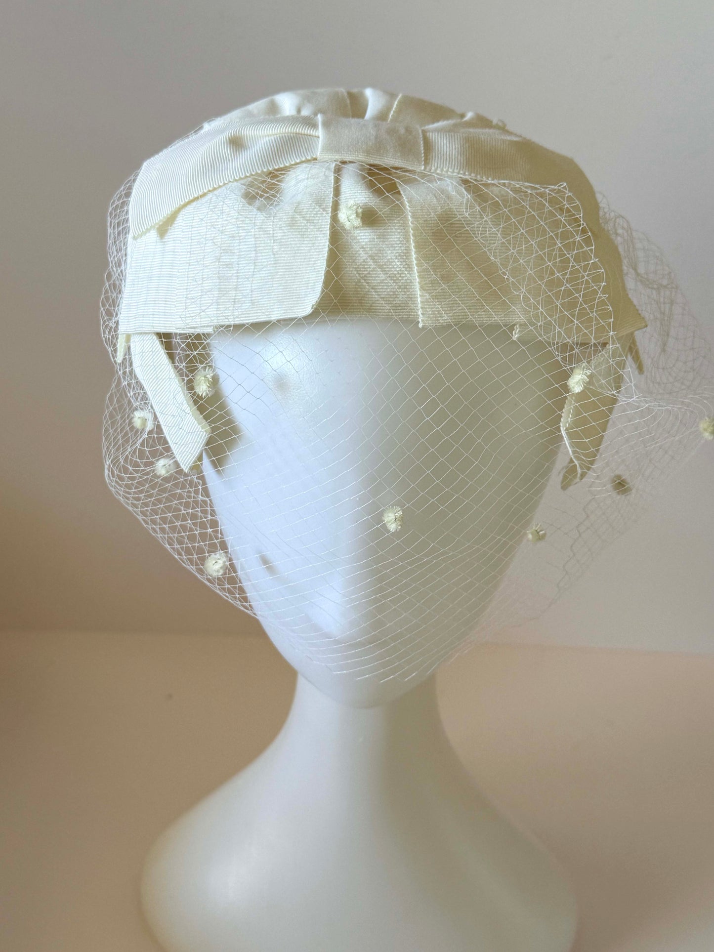 1950s Ivory Bow Pillbox Hat Net Veil Bridal Hat Union Made Vintage Wedding Headpiece Mid Century Fascinator