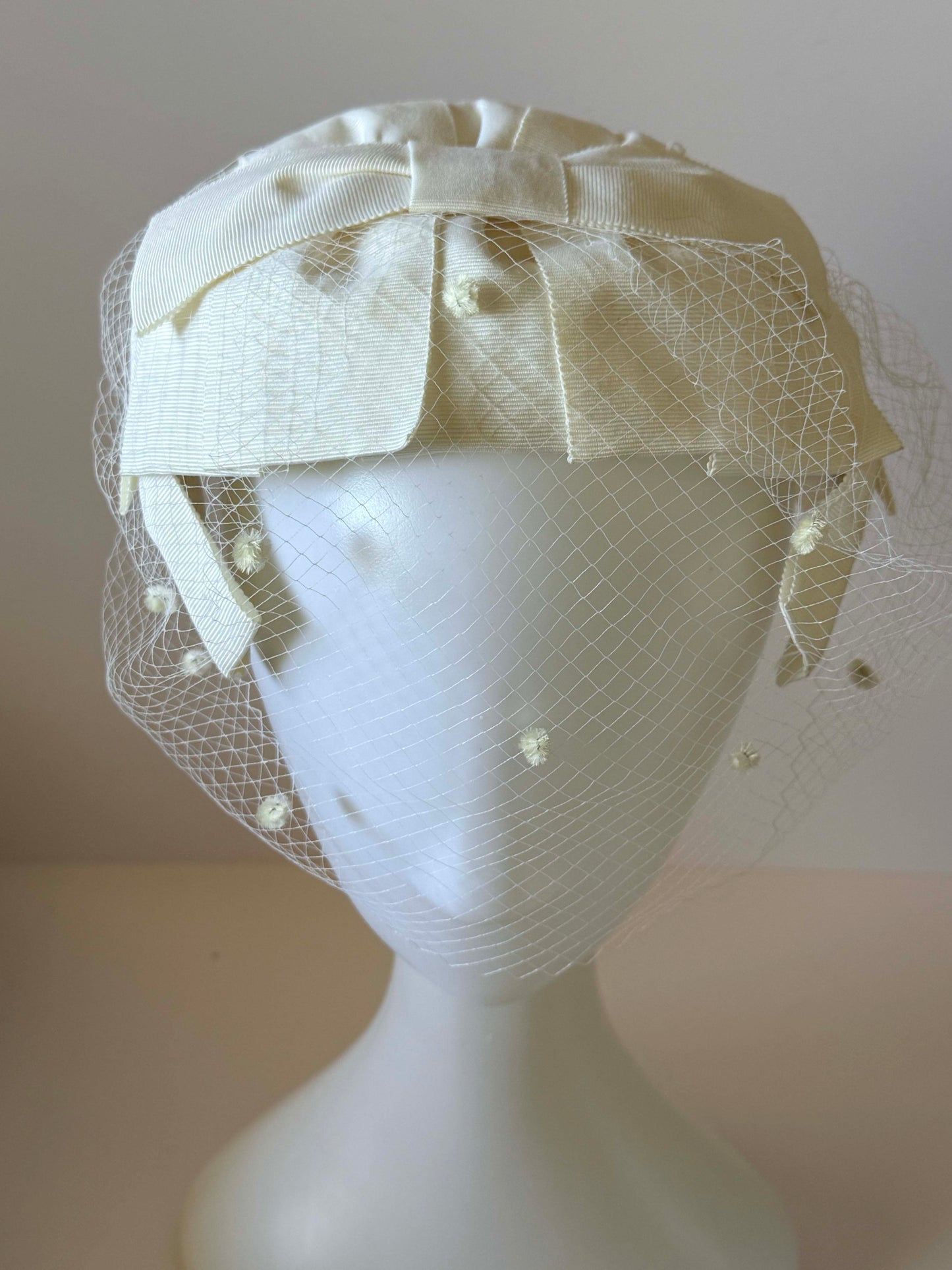 1950s Ivory Bow Pillbox Hat Net Veil Bridal Hat Union Made Vintage Wedding Headpiece Mid Century Fascinator