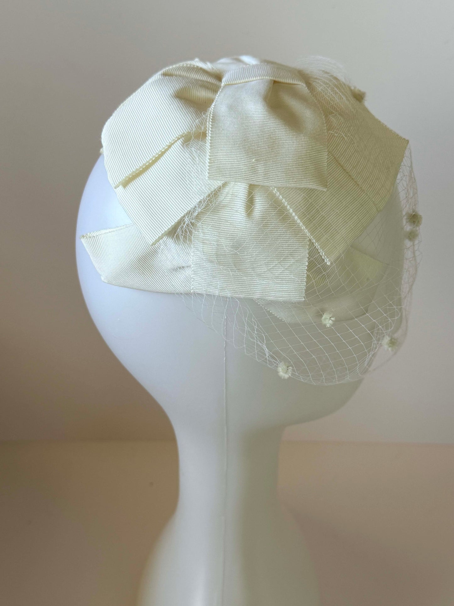 1950s Ivory Bow Pillbox Hat Net Veil Bridal Hat Union Made Vintage Wedding Headpiece Mid Century Fascinator