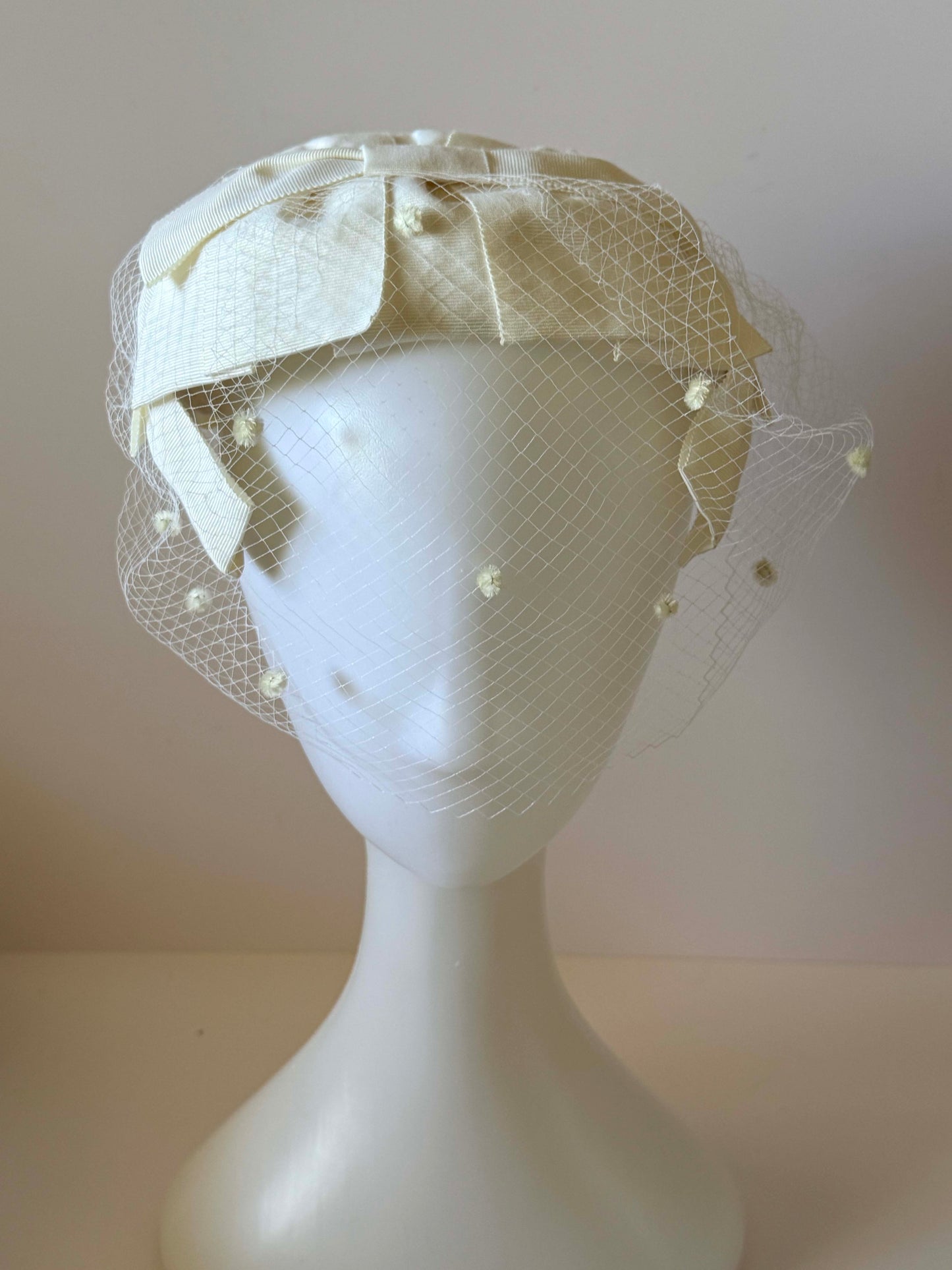 1950s Ivory Bow Pillbox Hat Net Veil Bridal Hat Union Made Vintage Wedding Headpiece Mid Century Fascinator