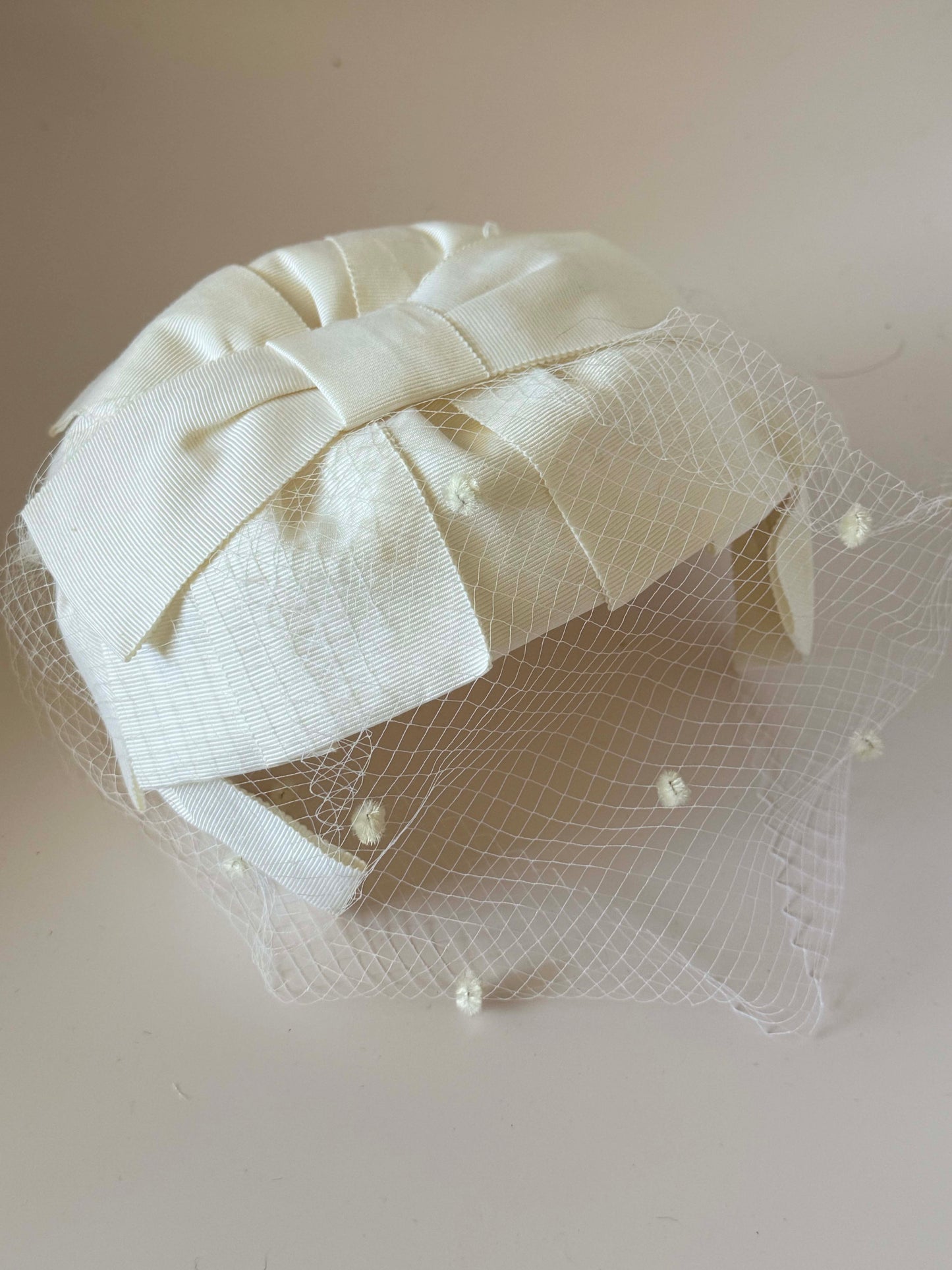 1950s Ivory Bow Pillbox Hat Net Veil Bridal Hat Union Made Vintage Wedding Headpiece Mid Century Fascinator