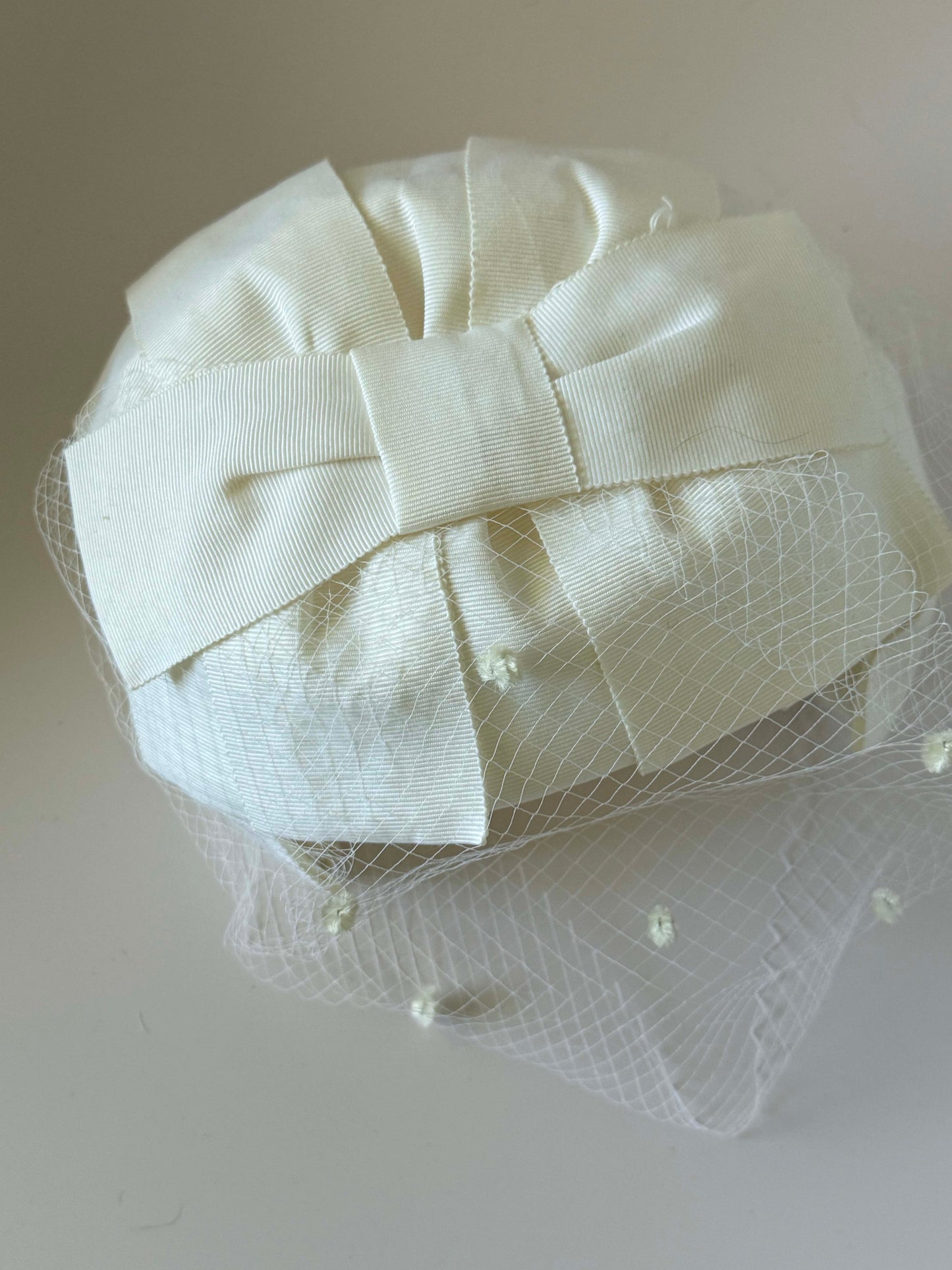 1950s Ivory Bow Pillbox Hat Net Veil Bridal Hat Union Made Vintage Wedding Headpiece Mid Century Fascinator