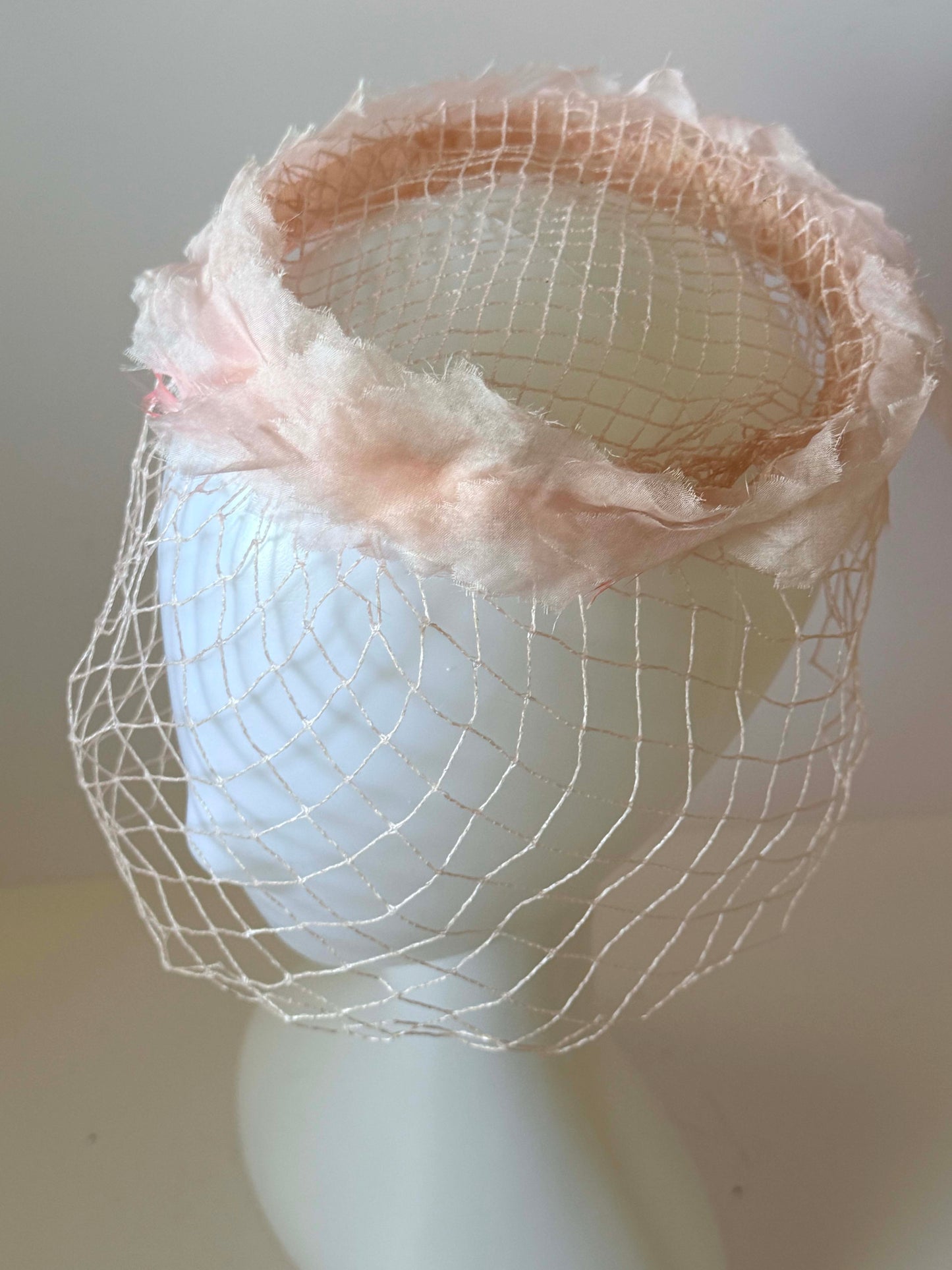 1950s Blush Pink Feather Veil Cocktail Hat Vintage Halo Fascinator Soft Netting Mid Century Bridal Headpiece