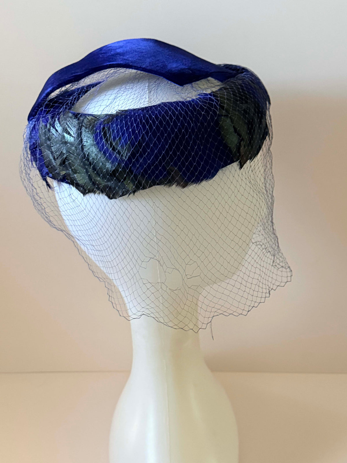 Vintage 1950s Royal Blue Velvet Hat with Iridescent Feathers & Face Veil | Mid Century Cocktail Hat